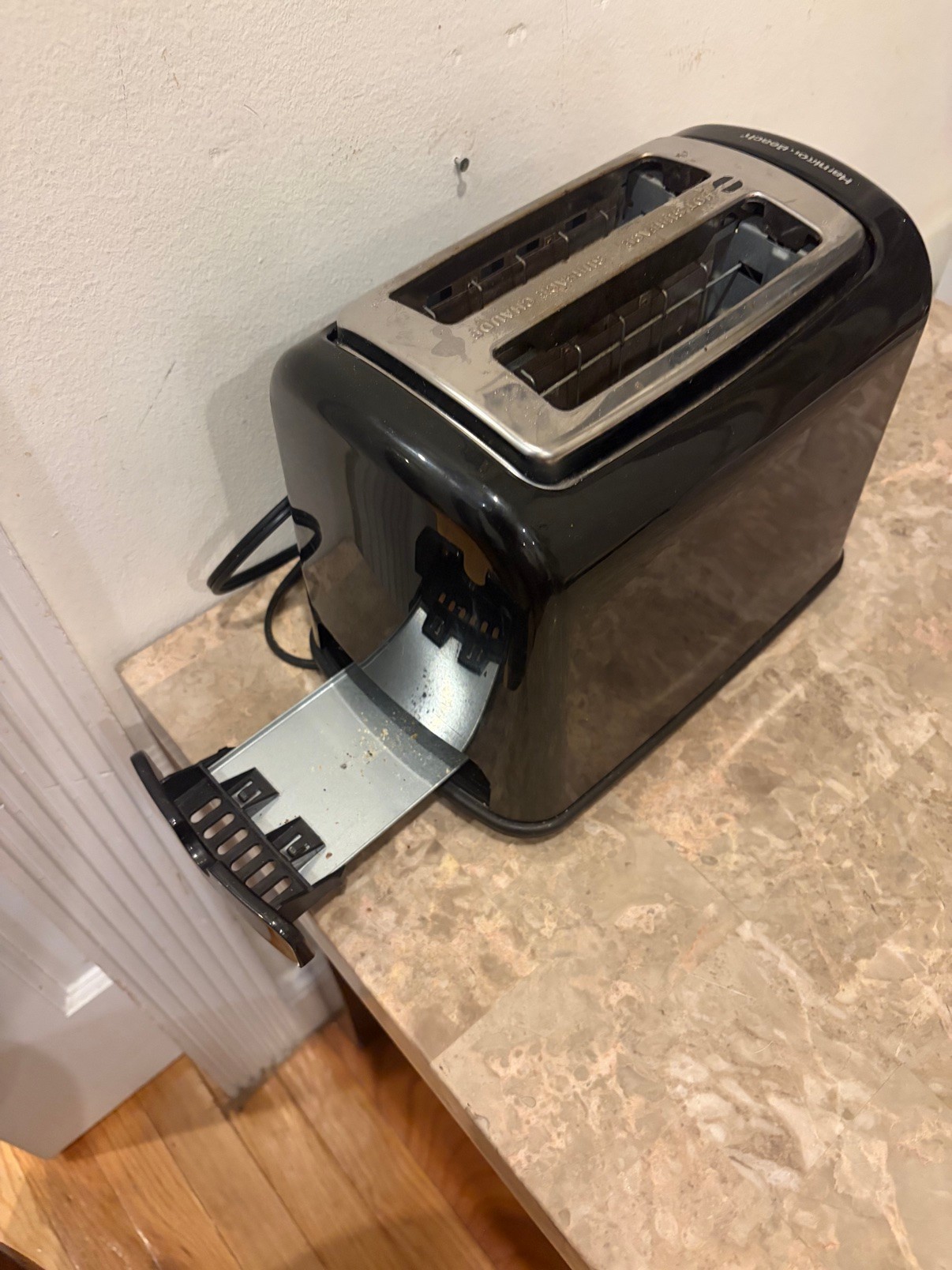 Hamilton Beach 2-Slice Extra-Wide Slot Toaster - photo 3