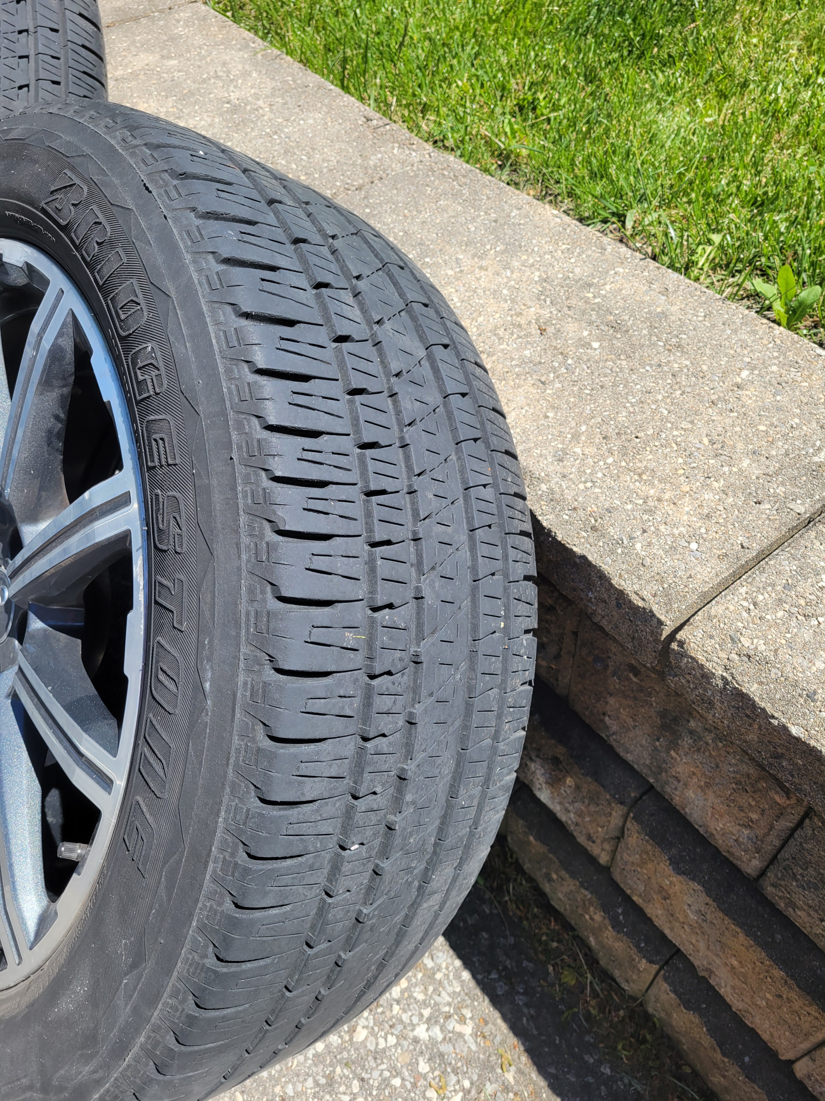 Audi Q7 tires and rims - photo 2