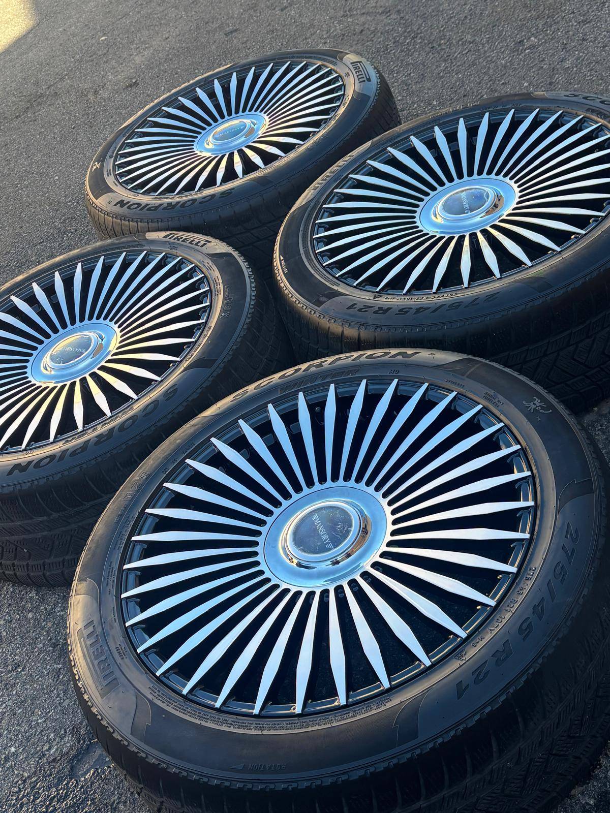 NEW 21”RangeRover/Discovery/LR4/Defender(5x120)+used Pirelli sno - photo 2