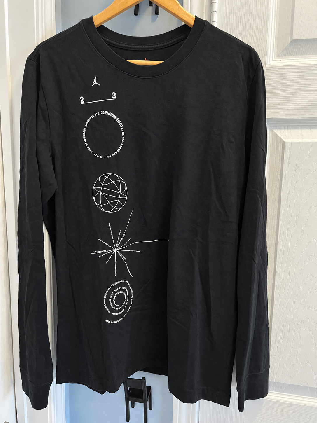 Jordan 23 Engineered Graphic Long-Sleeve – Large