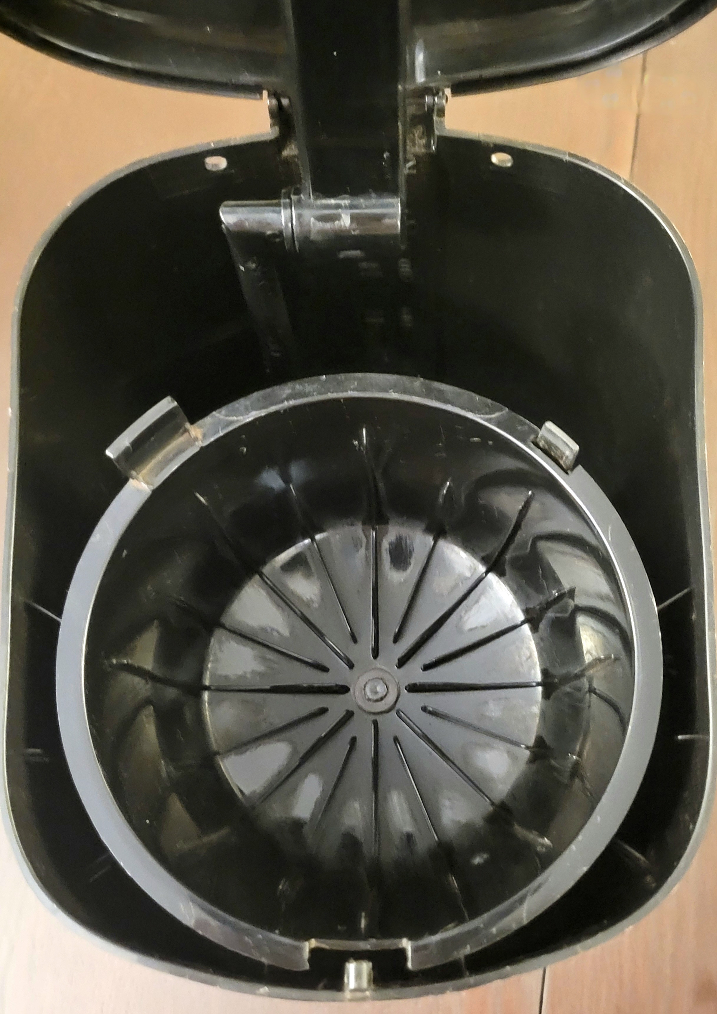 Coffee machine (5-cup drip coffee maker) - photo 5