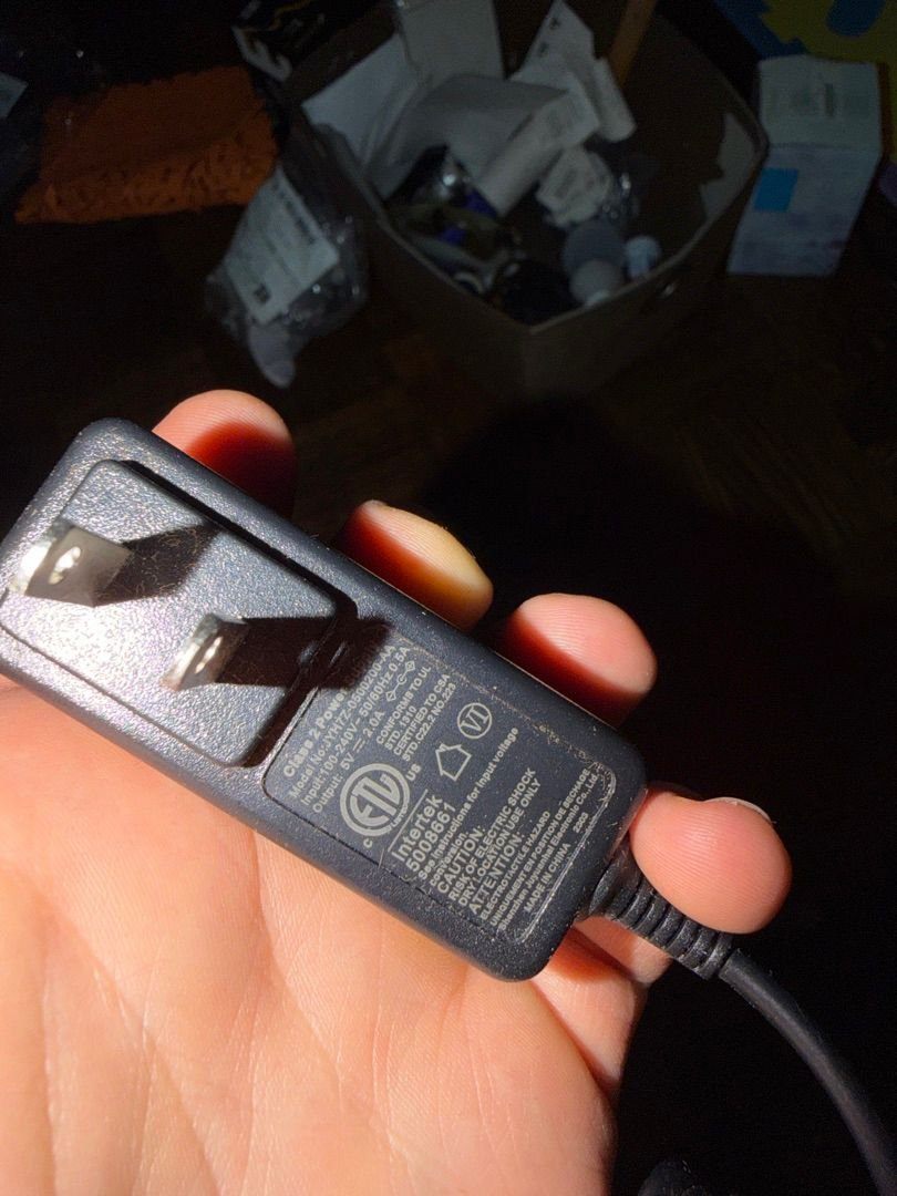 5V 2A Micro-USB Wall Charger – SWP07-050-0200-A4