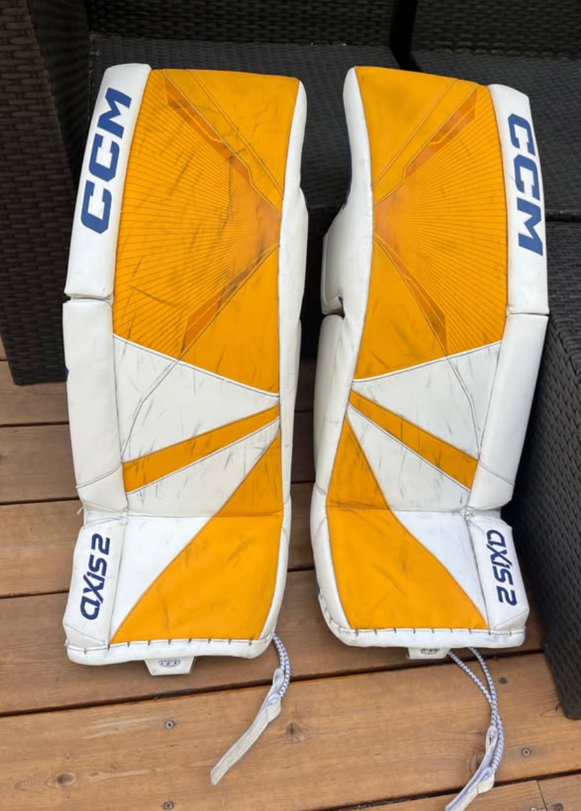 CCM Axis 2 Goalie Pads 32 +1 - photo 3
