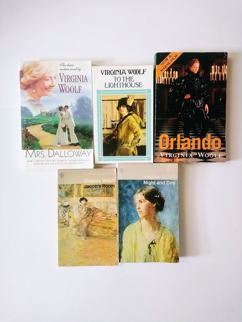 Virginia Woolf books!