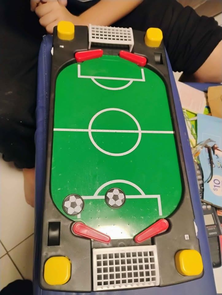 Tabletop Soccer Pinball Game NEW!  C