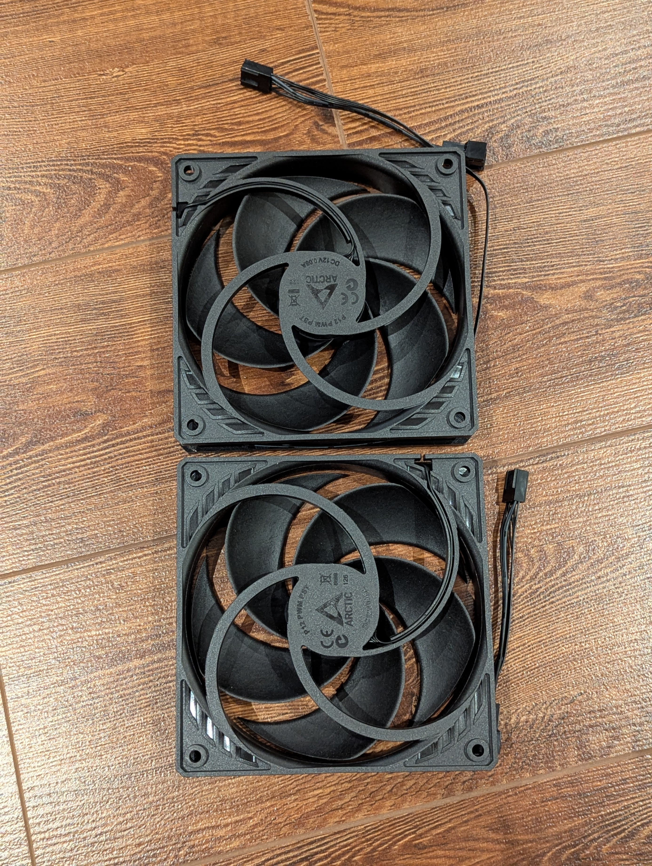 Arctic P12 PWM PST 120mm Case Fans - photo 2