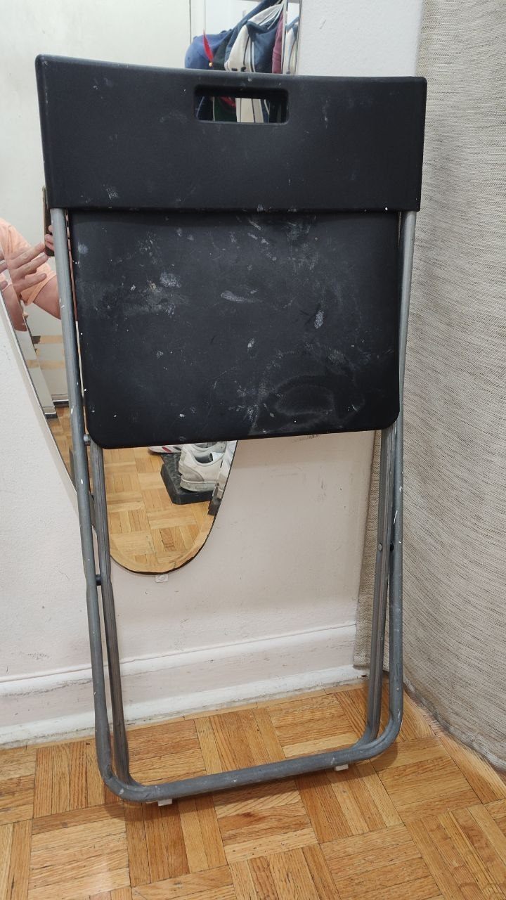USED IKEA GUNDE Folding Chair (Black) - Used with paint marks - photo 2