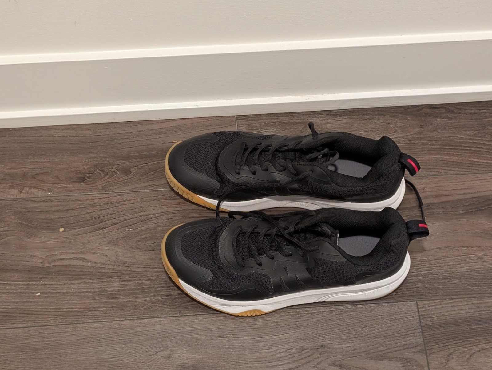 Decathlon Badminton Shoes – Men’s US 11 / EU 45 – Black