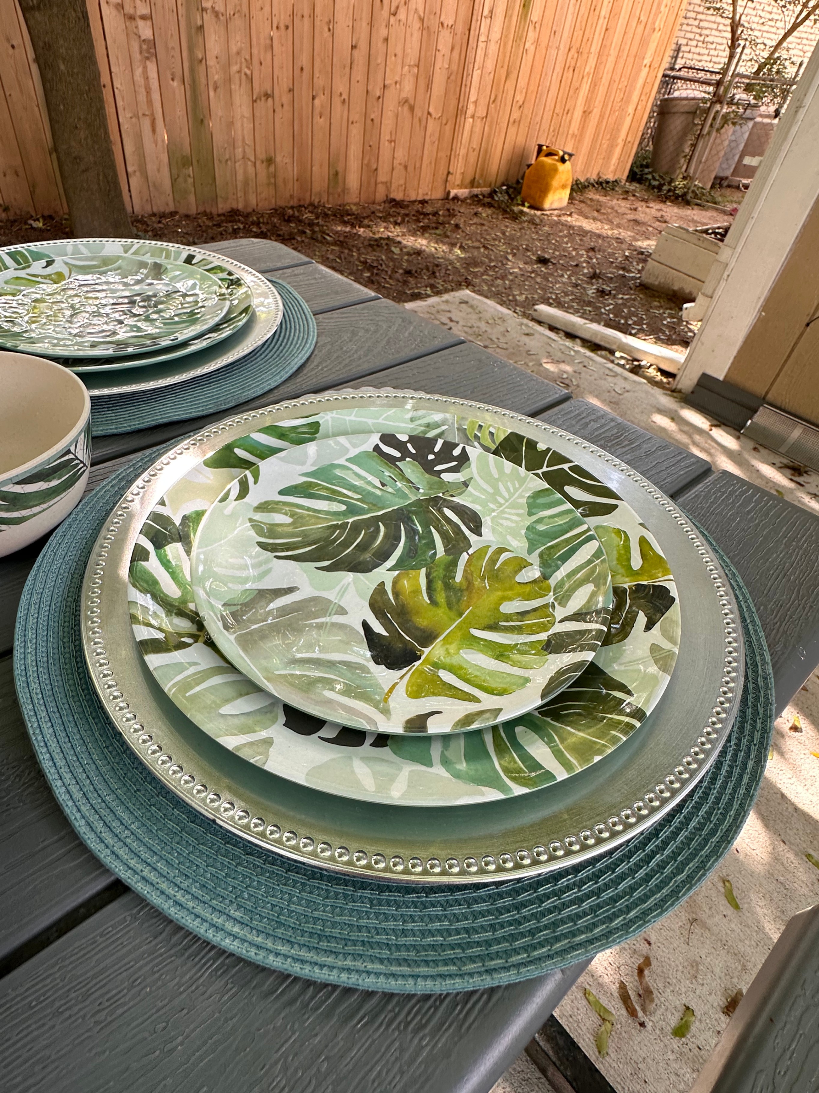 Brand New • 32pc Melamine Dinnerware Set • Set of 6 - photo 2
