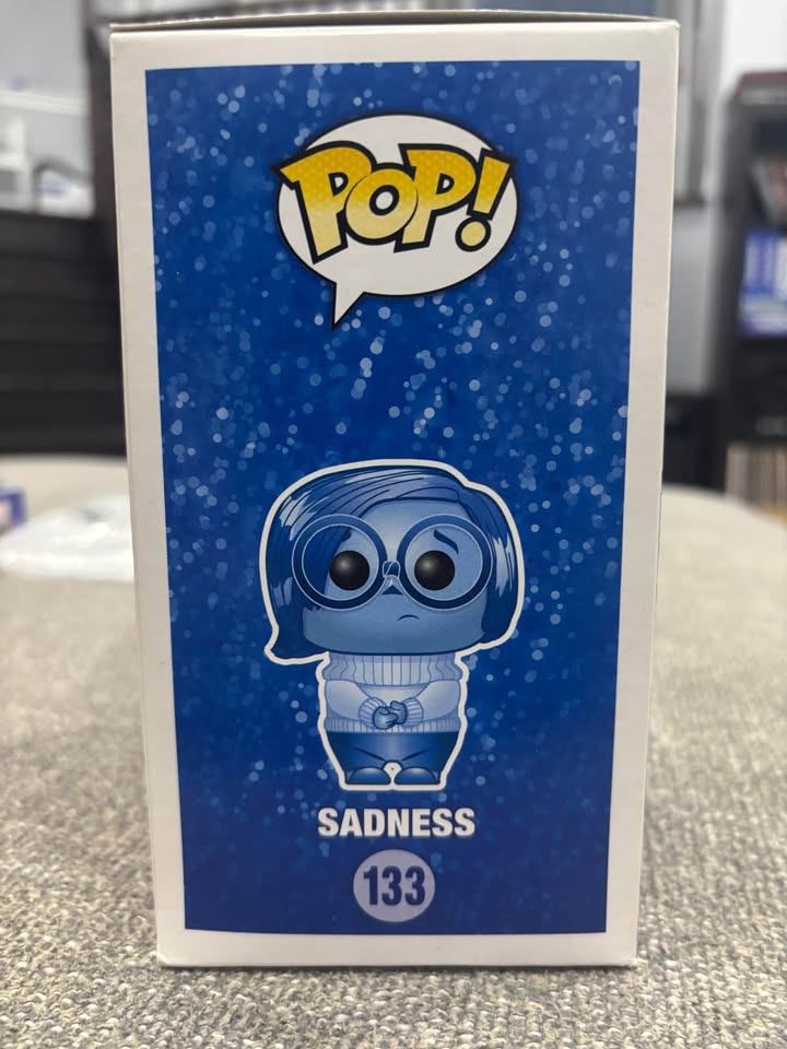 BNIB Funko Pop! inside Out - Sadness #133 - photo 4