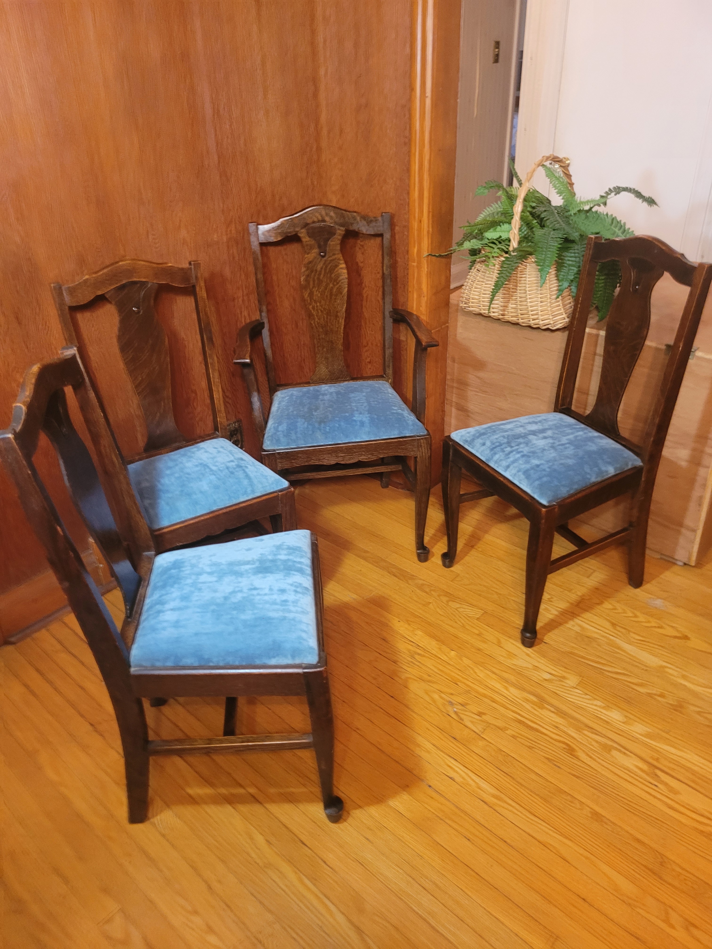 1910 Antique Quarter Sawn Tiger Oak Dining Chairs Set of 4