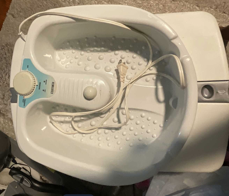 HoMedics FootSalon Massaging Foot Spa - photo 2