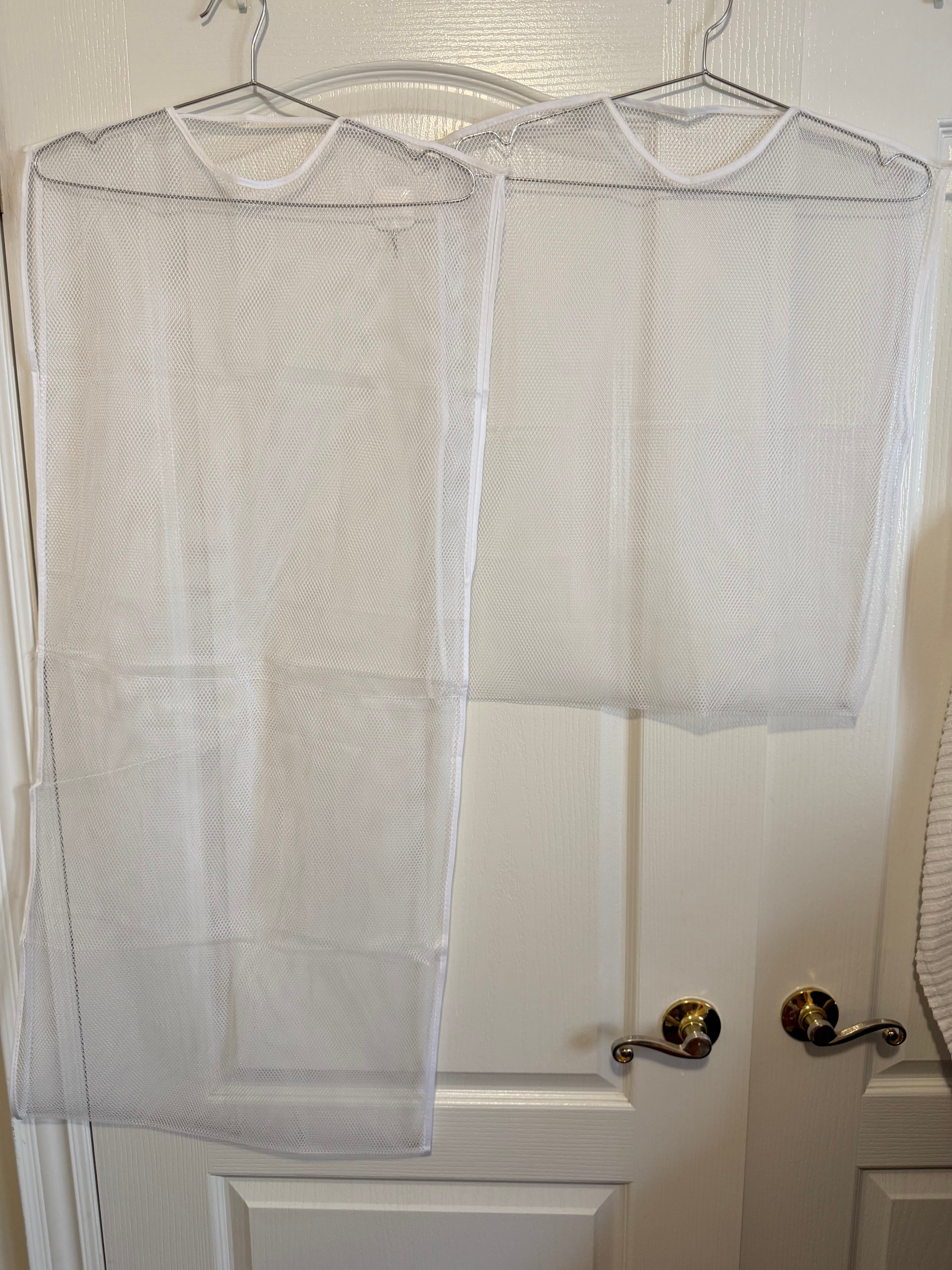 Set of 2 Hanging Mesh Drying Bags – White