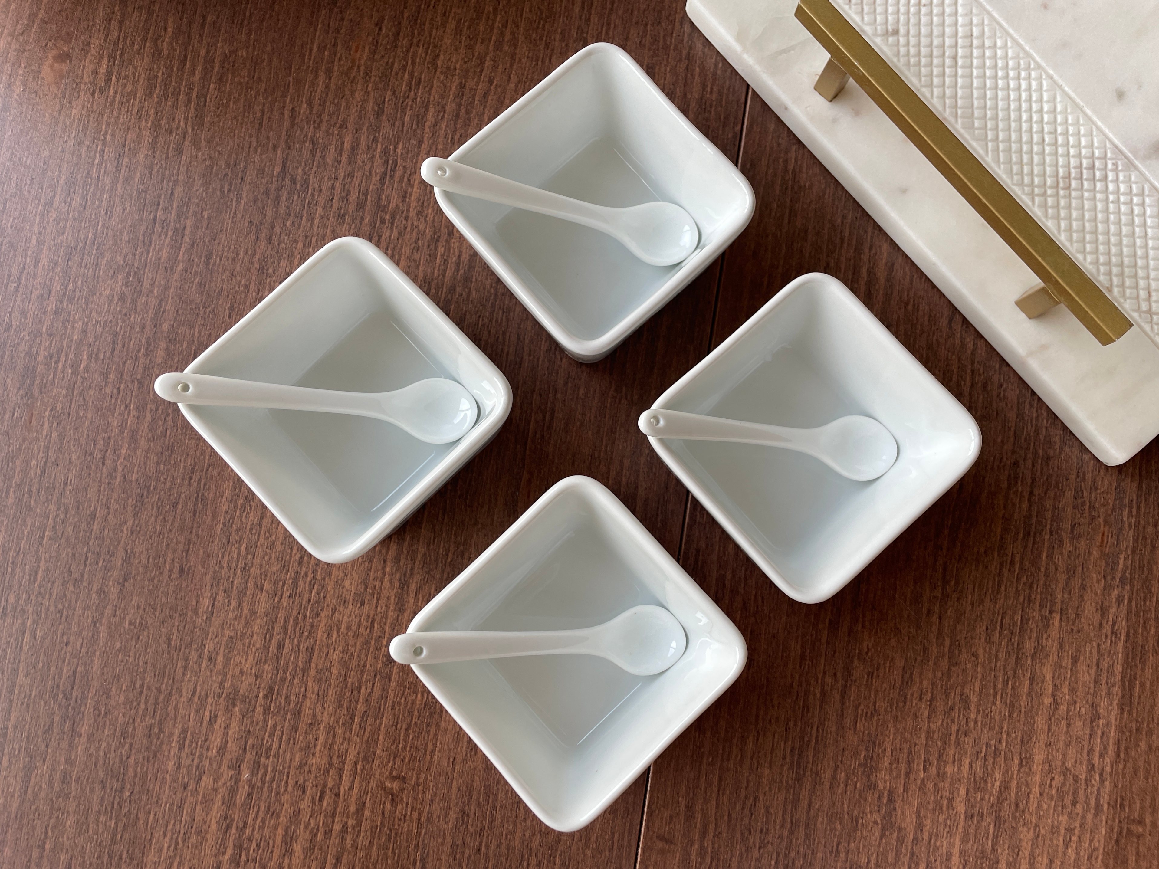 Moving Sale - Various Home Decor and Serveware Items - photo 3