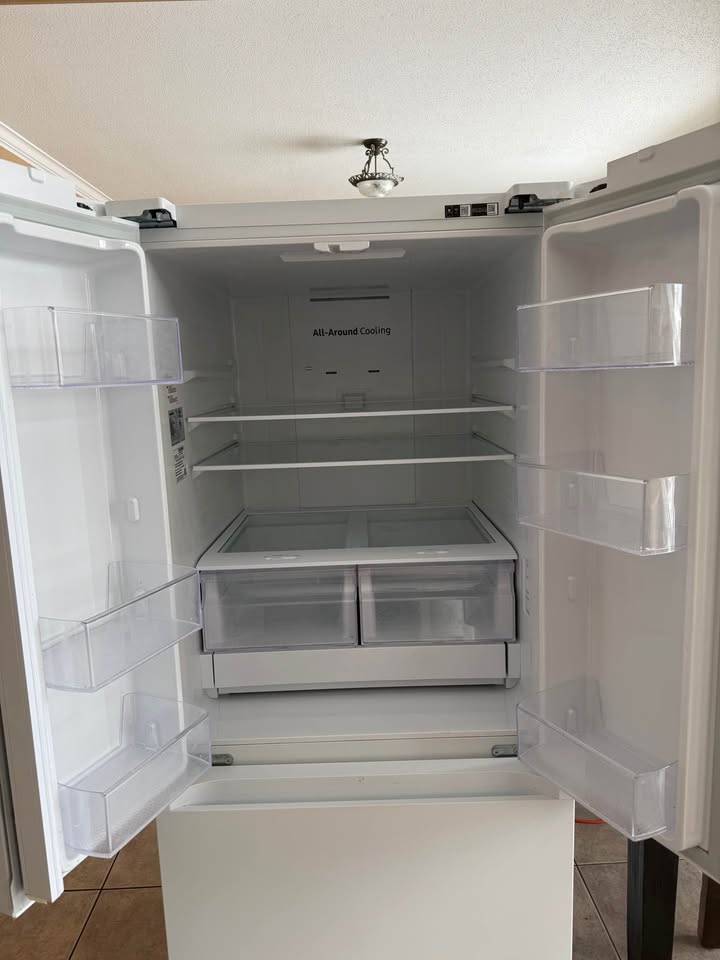 Samsung French Door Fridge - photo 2