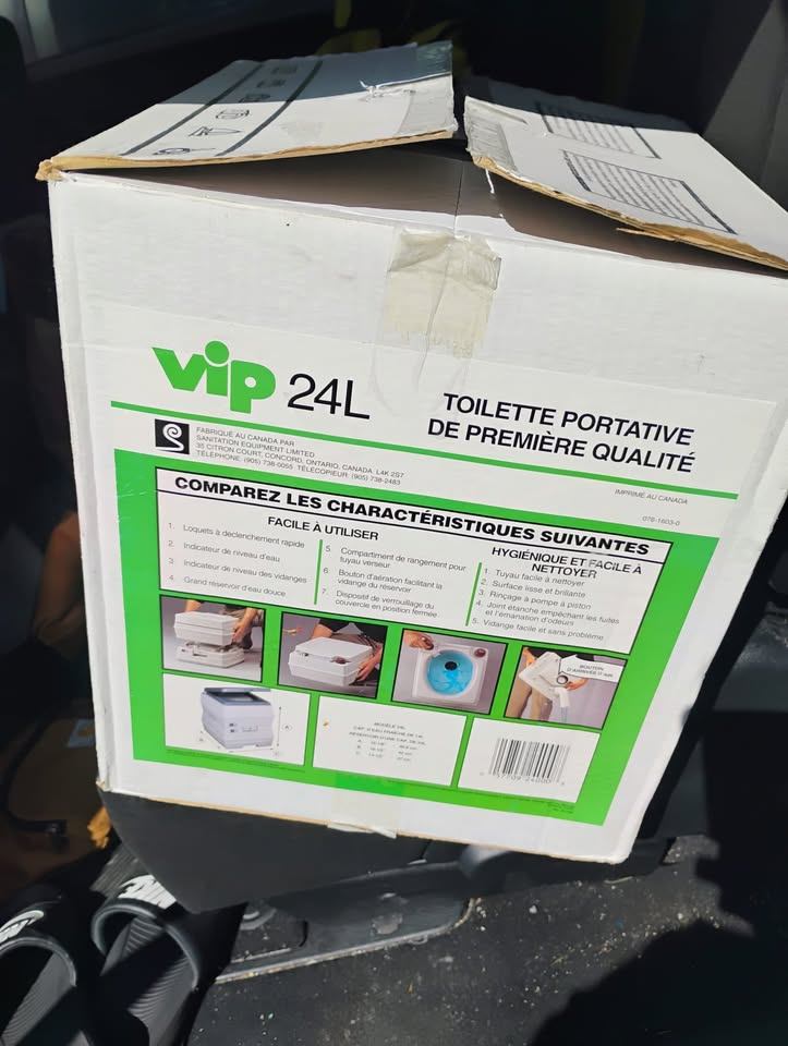 VIP 24 Litre Portable Toilet BNIB  2-section - photo 2