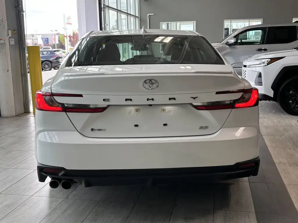 2025 Toyota Camry - photo 4