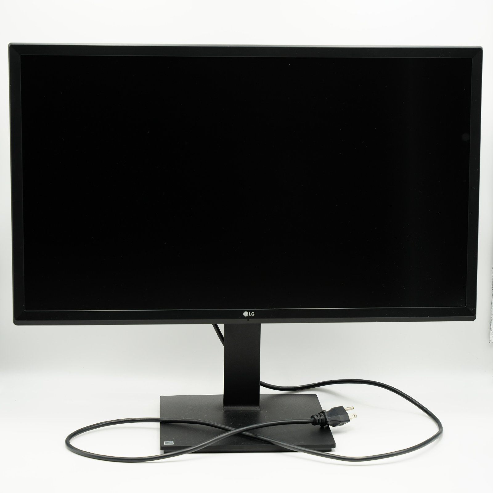 LG UHD 4K IPS 27” Monitor 27UD59P-B Like New in Box - photo 2