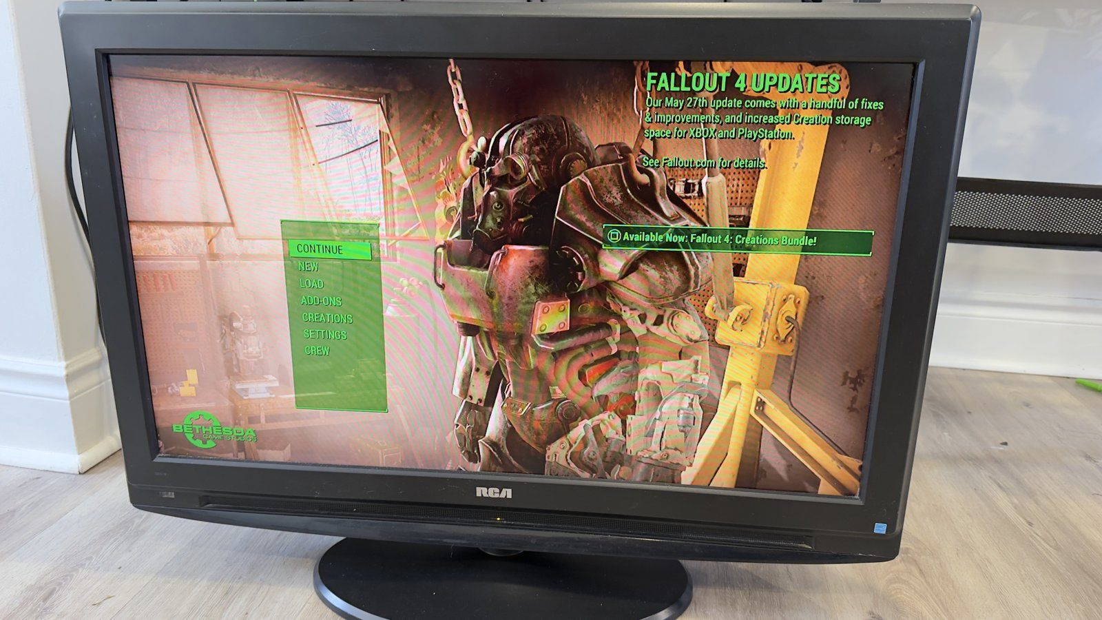 32" RCA LCD TV (L32HD31) with Stand – Works, HDMI
