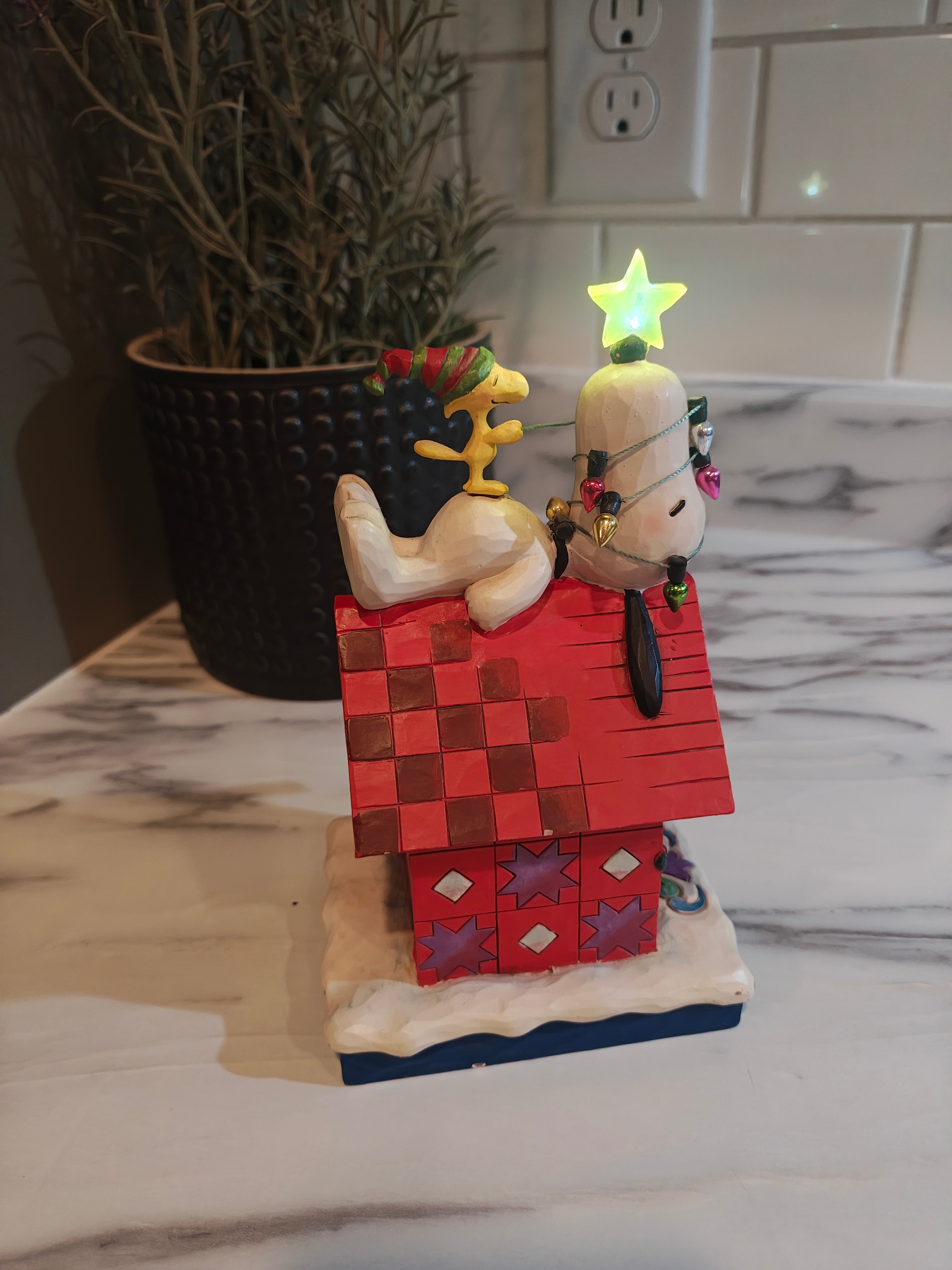 Jim Shore Peanuts Snoopy Lighted “Merry and Bright”4052719 - photo 4