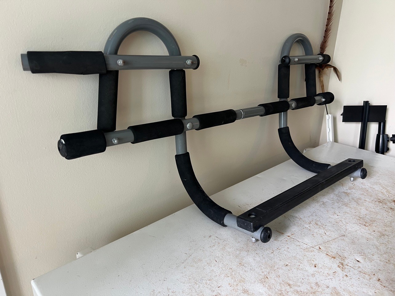 Doorway Pull-Up Bar - Multi-Grip Chin-Up Bar (No Screws) - photo 2