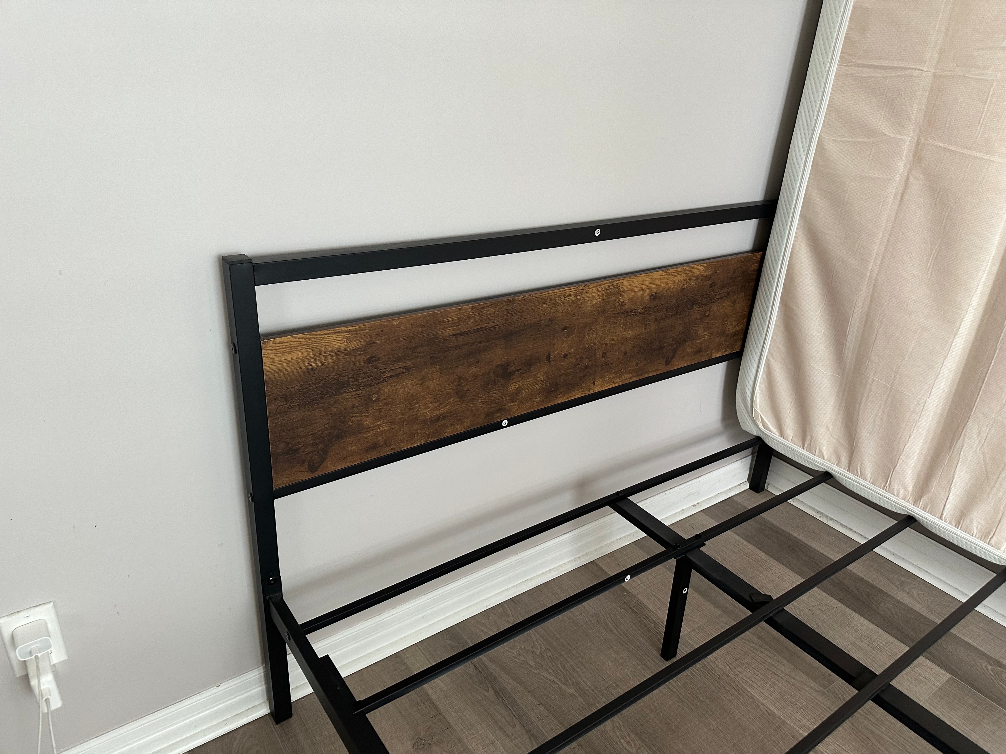 Queen Metal Platform Bed Frame - photo 2