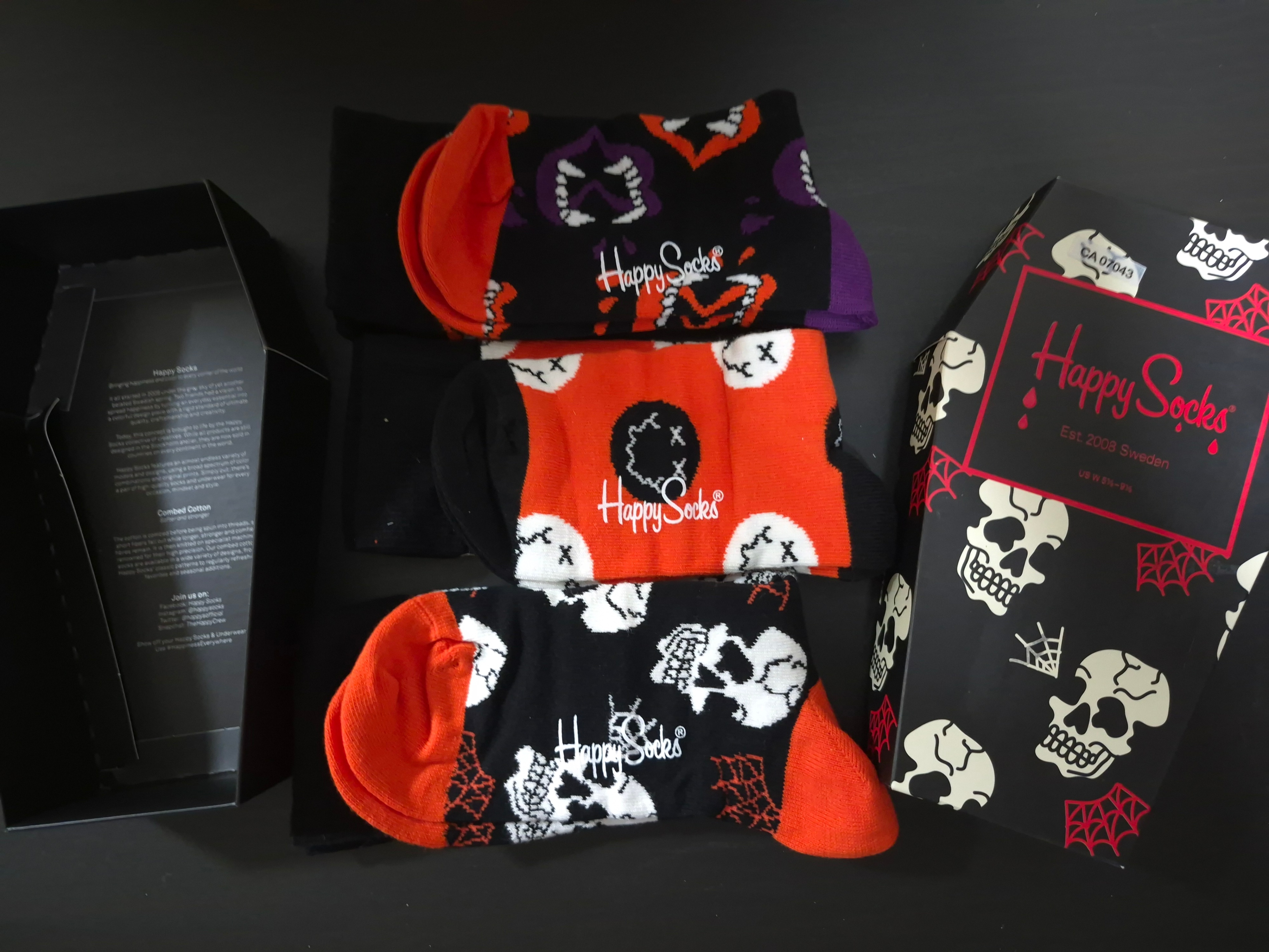 New! Unisex HAPPY SOCKS HALLOWEEN Gift Box of 3 Crew Socks - photo 2