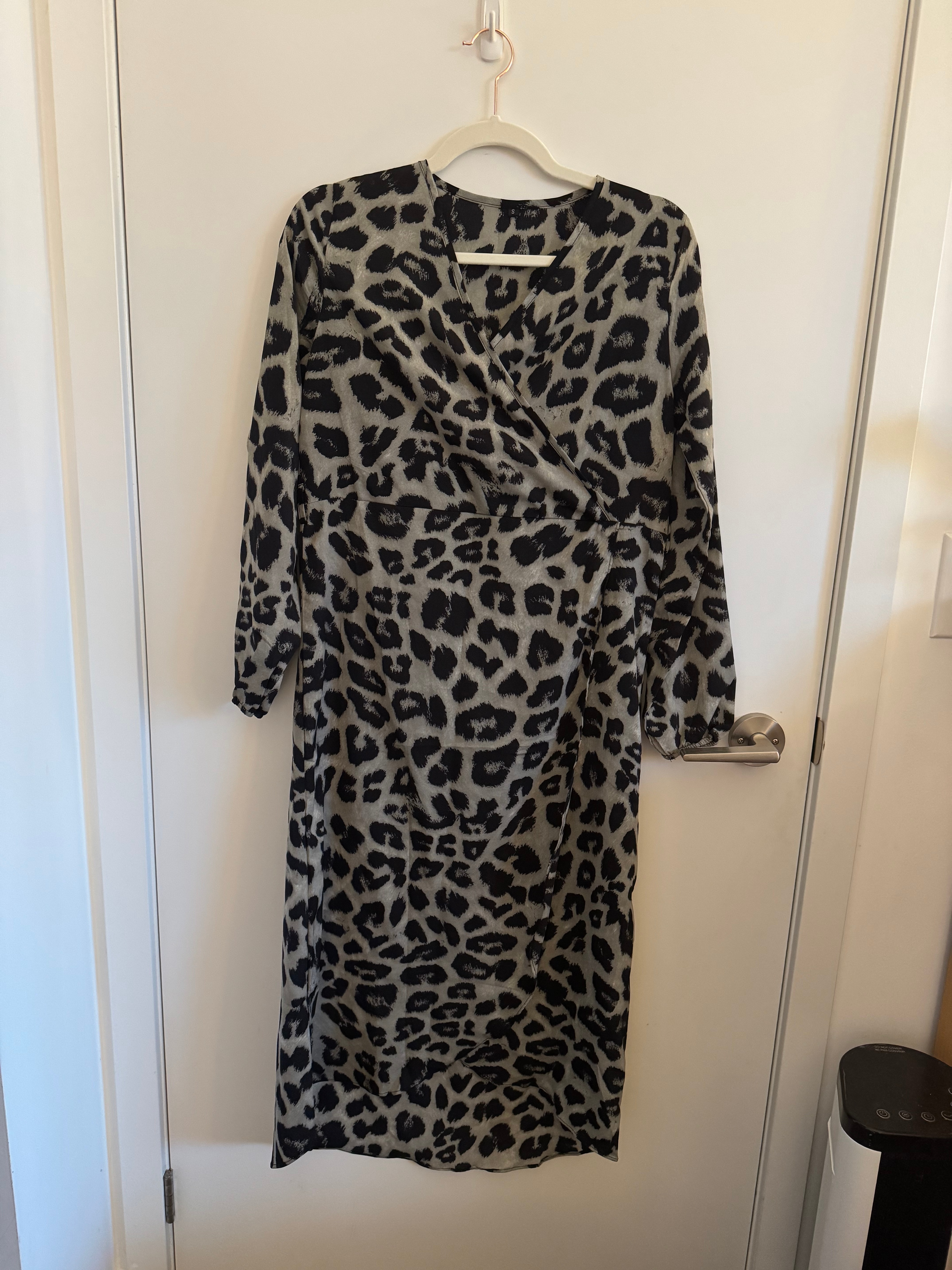 Selection of Women's Clothing - photo 4