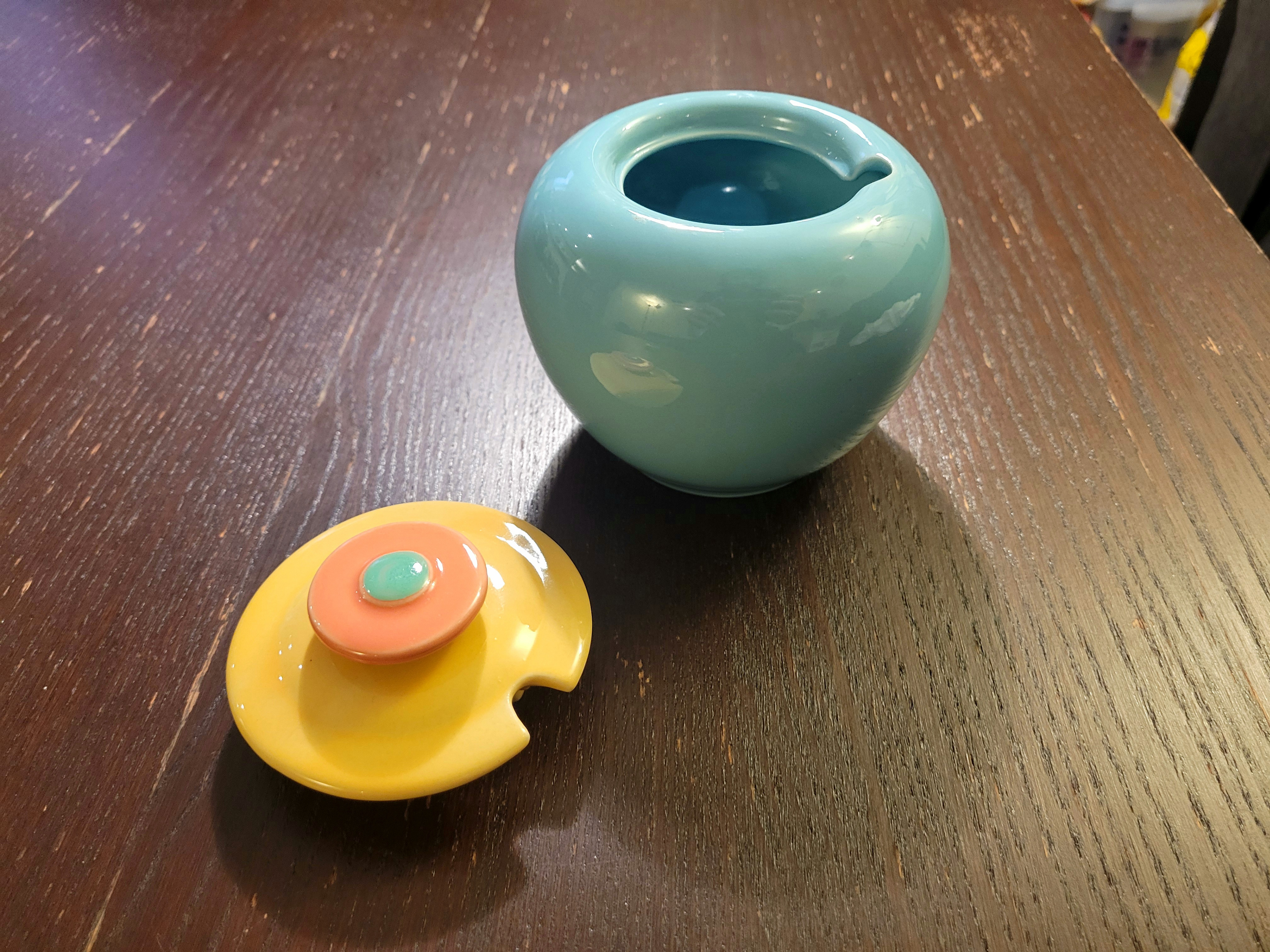 Lindt-Stymeist Colorways Ceramic Sugar Bowl with Lid - photo 2