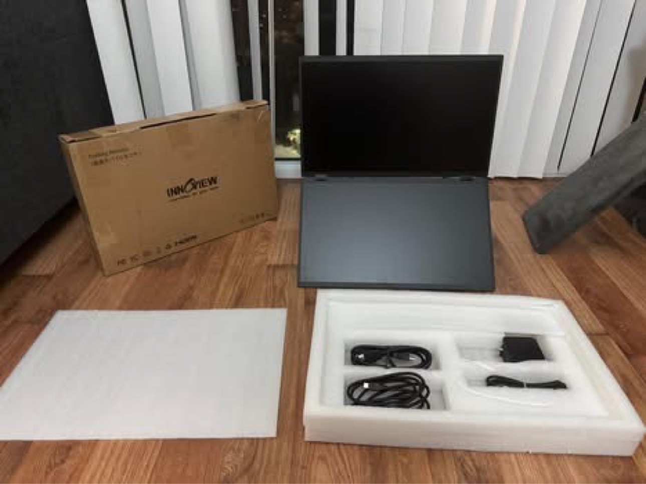 InnoView Dual 18.5" Laptop Screen Extender - 100Hz | INVPM509