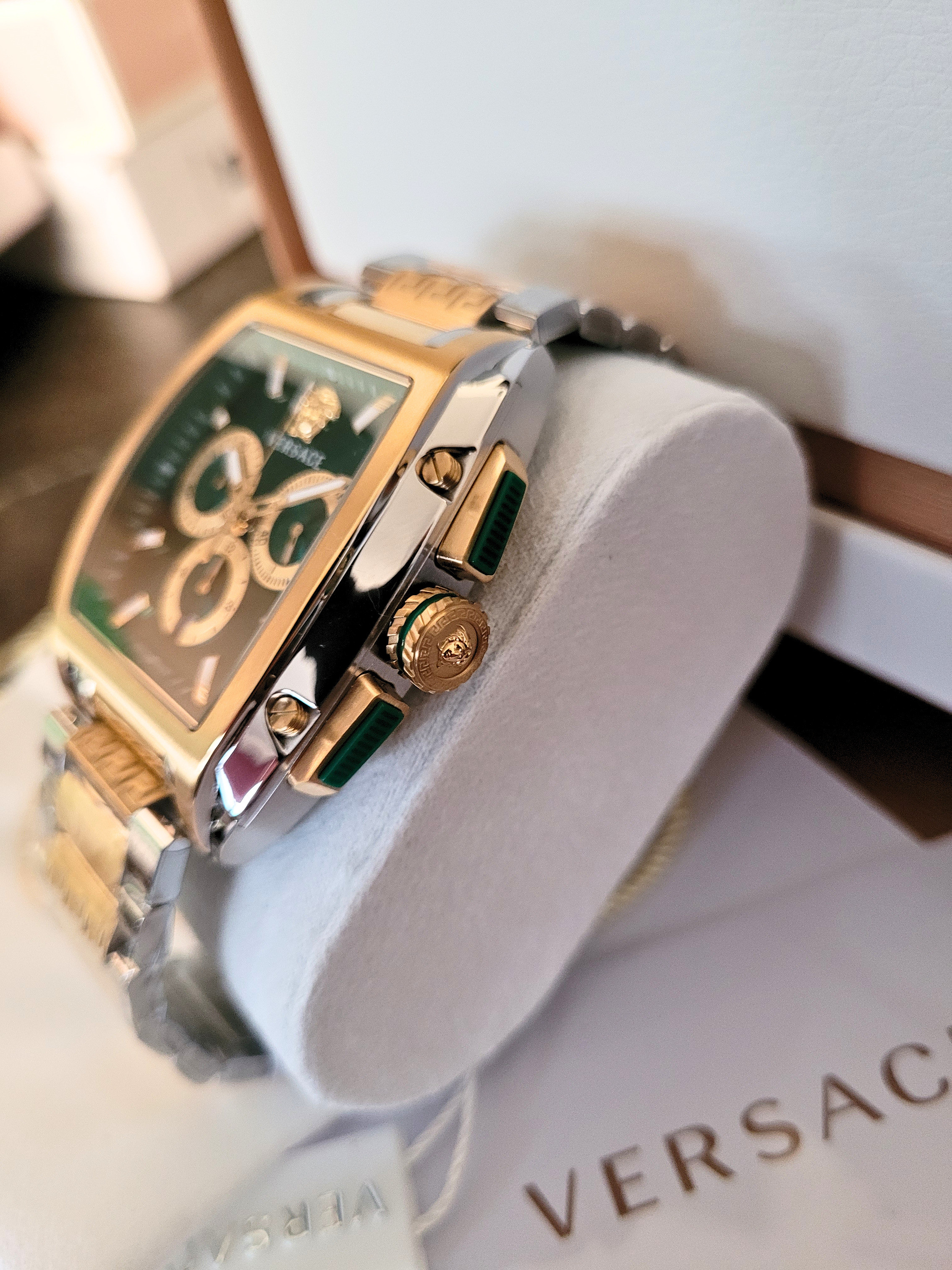 Versace Men's VE6H01125 Dominus Chronograph Green Dial Watch - photo 5