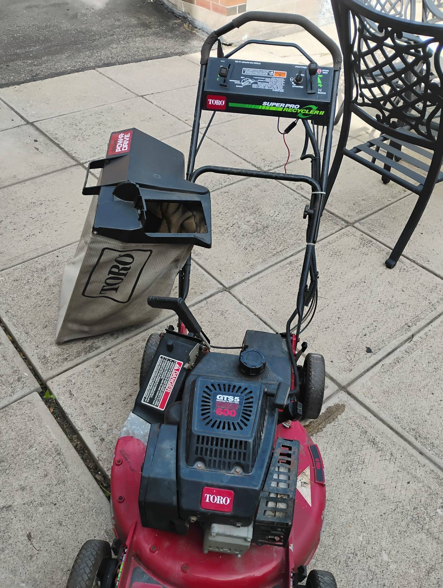 Professional Toro GTS5 600 Gas-Powered, Self-Propelled Lawnmower - photo 4