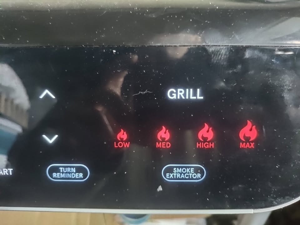 Gourmia Smokeless Indoor Grill & Air Fryer - photo 4