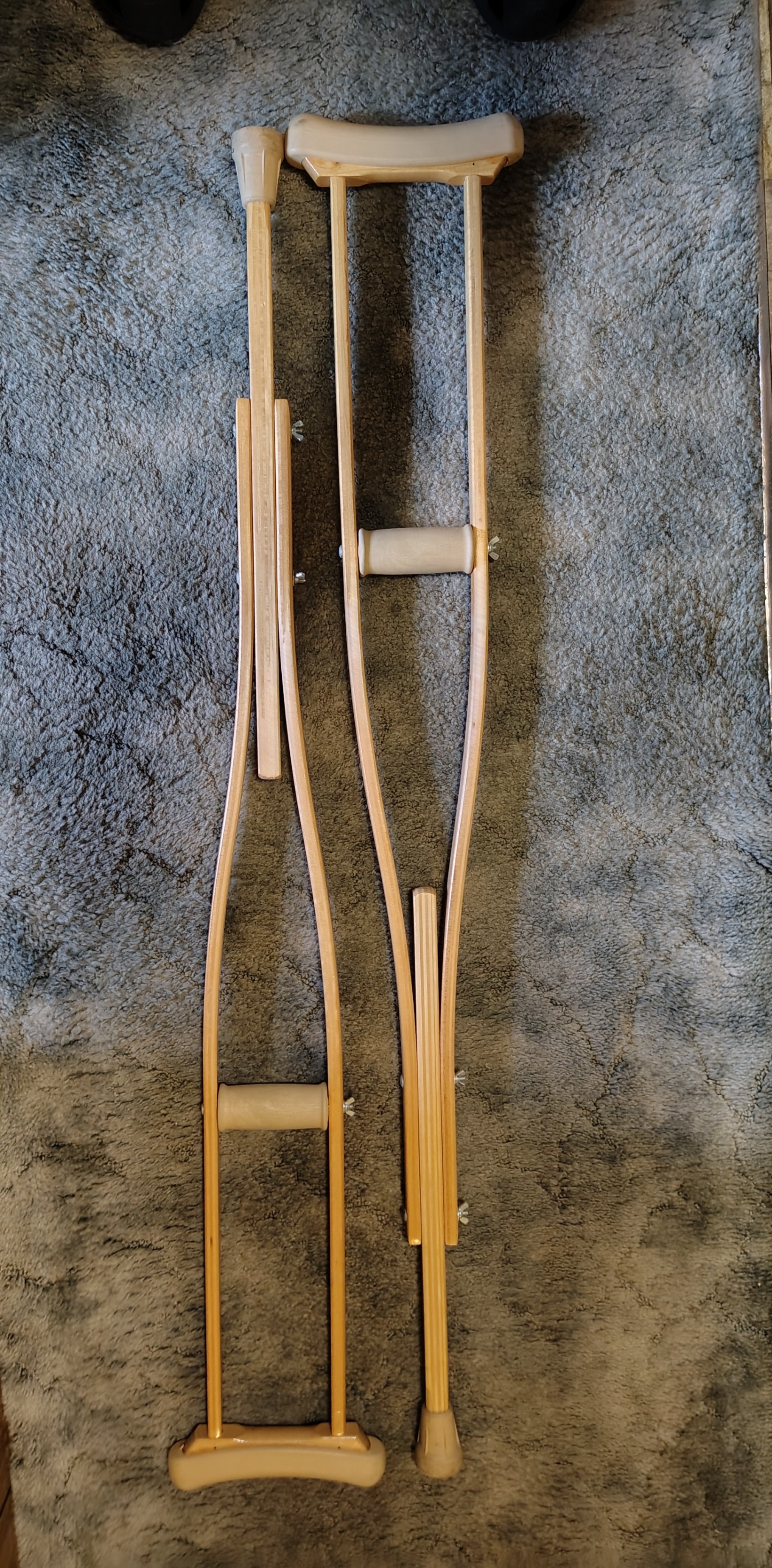 Adjustable Wooden Crutches with Padded Hand and Armpit Foam