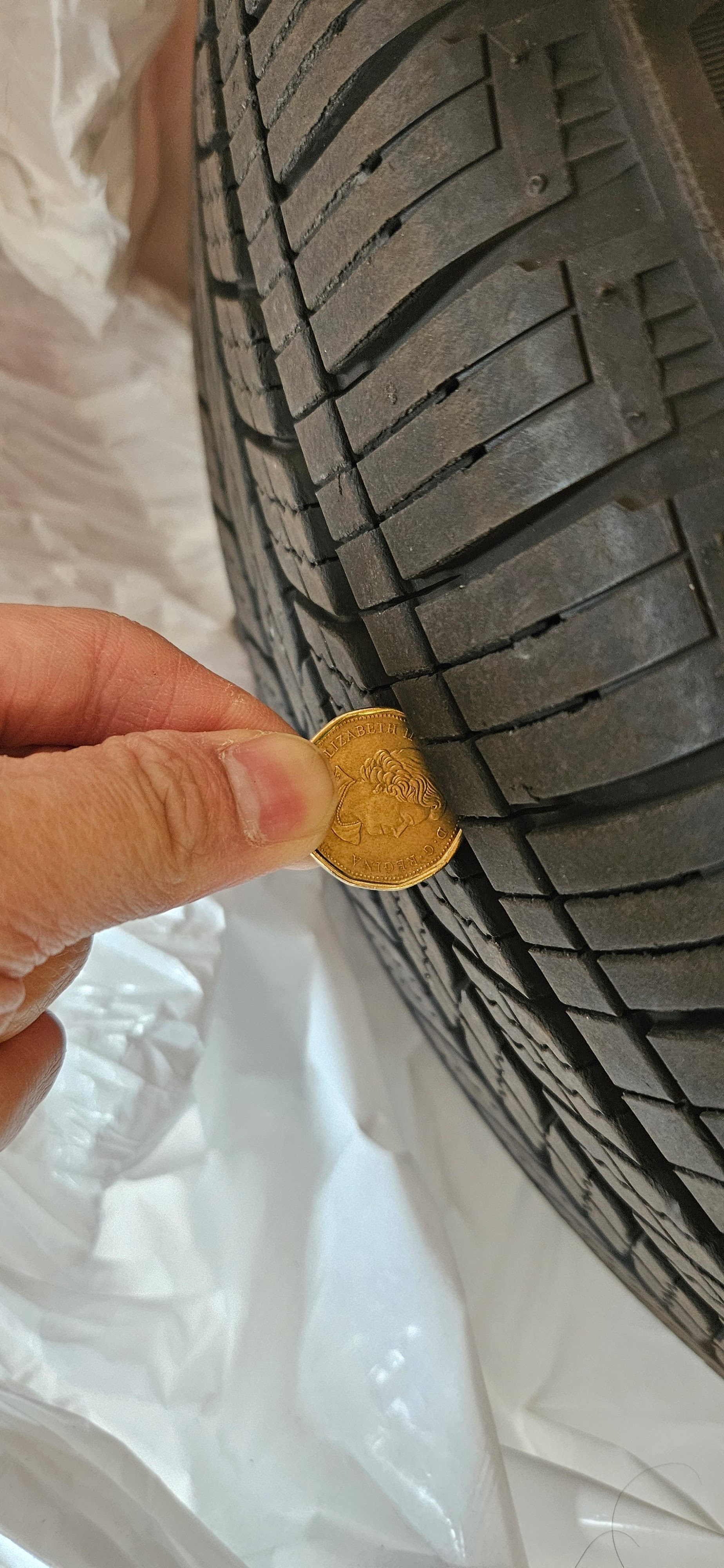 Bridgestone Turanza LS100 215/60R17