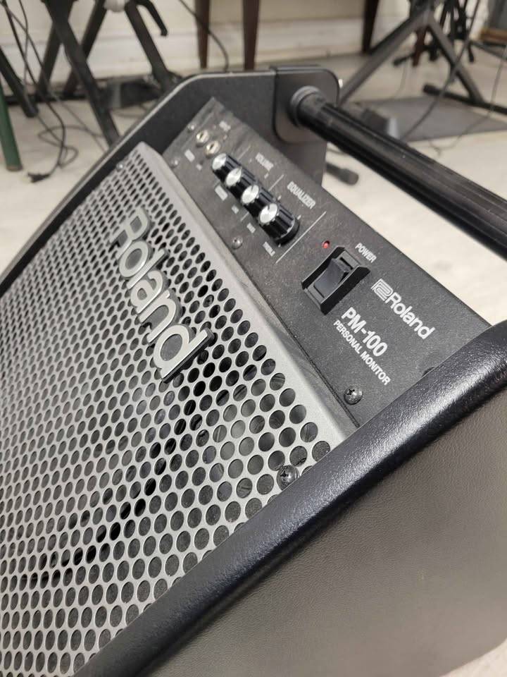 Roland PM100 drum monitor - photo 2