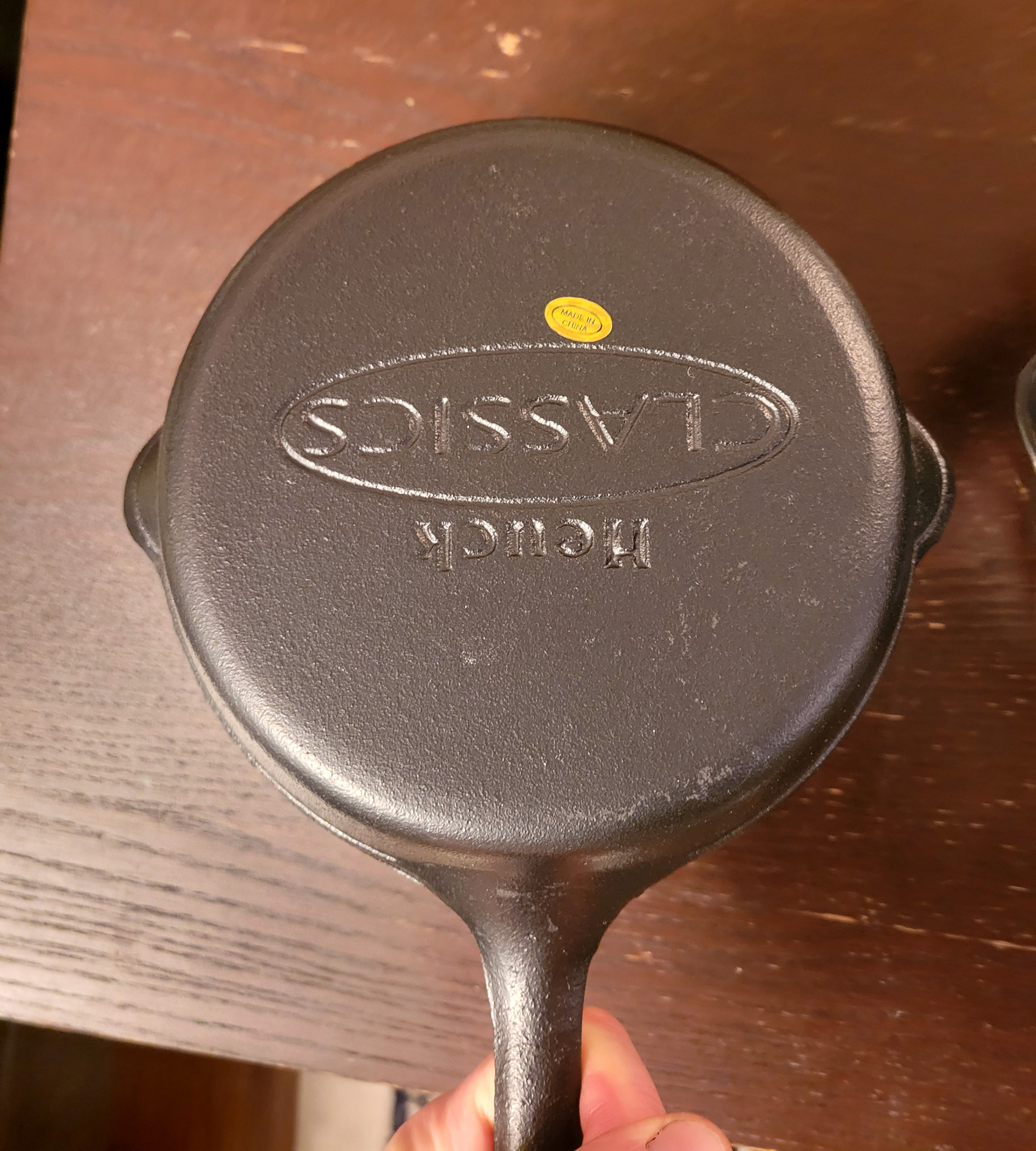 Heuck Classics 3-Piece Cast Iron Skillet Set (in Original Box) - photo 5