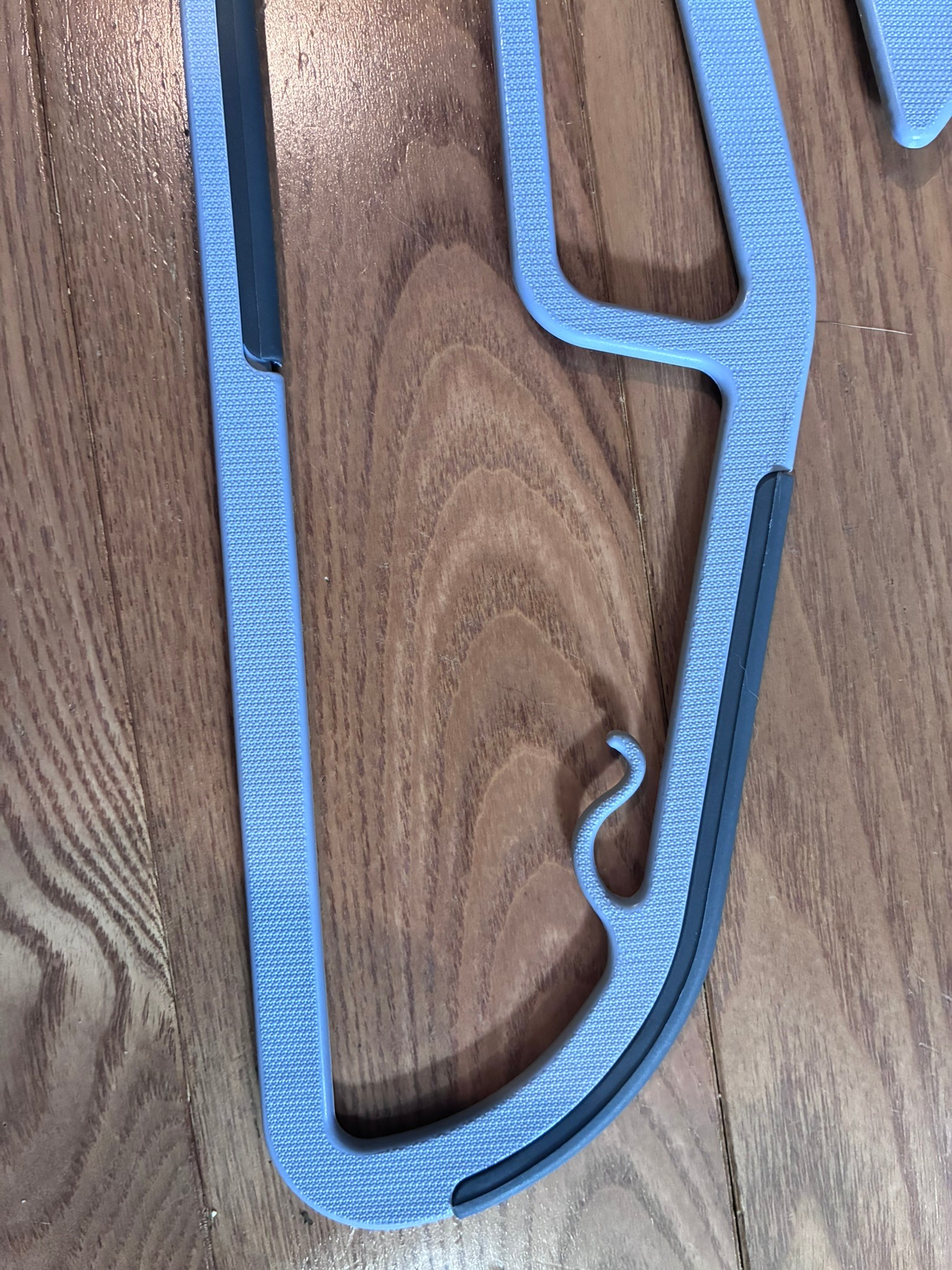 multifunction non-slip hangers - photo 2
