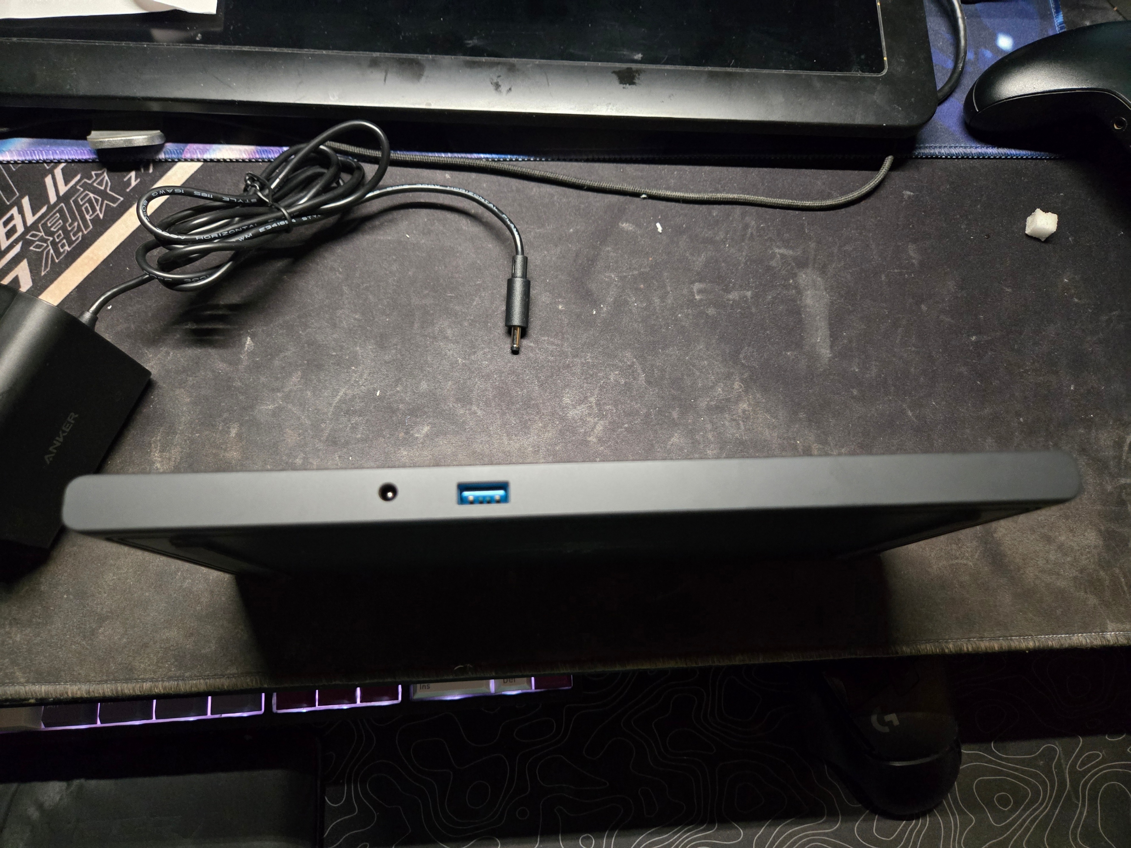 Anker 552 Wireless Charging Pad $30 - photo 2