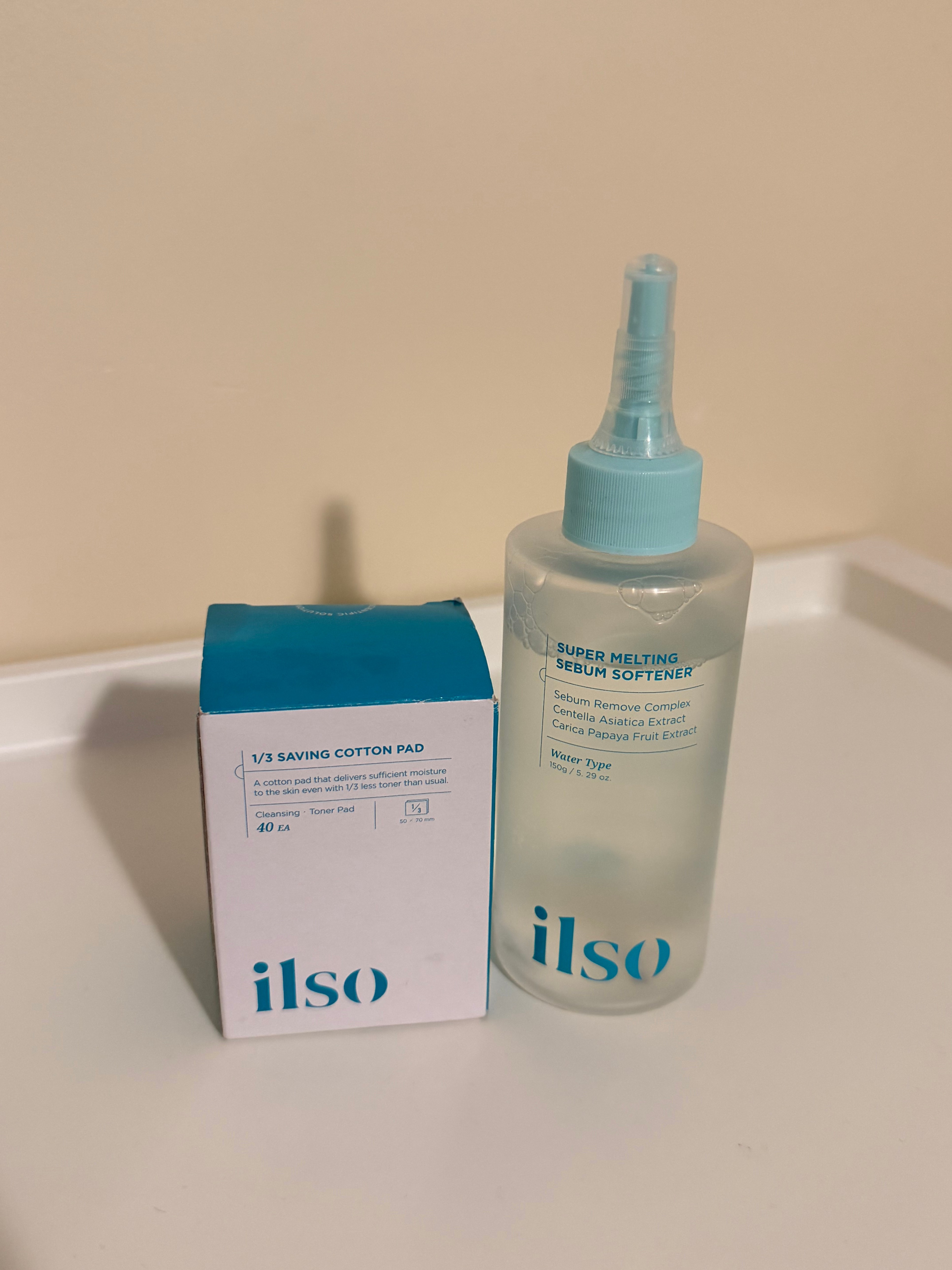 ilso Super Melting Sebum Softener with Cotton Pads