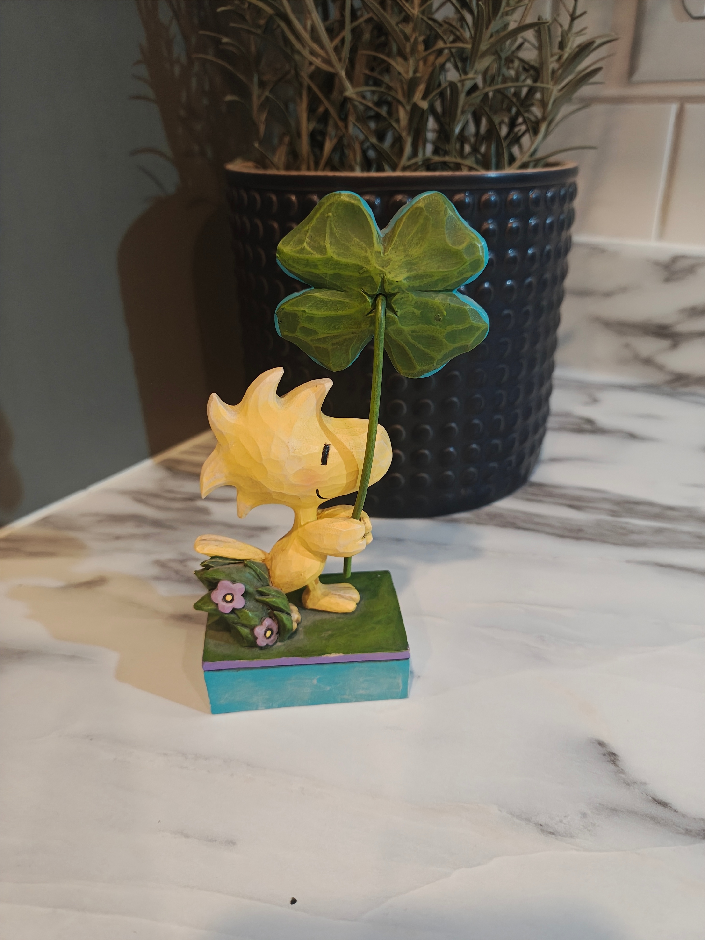 Jim Shore Peanuts Woodstock “Luck of the Woodstock” Figurine - photo 2