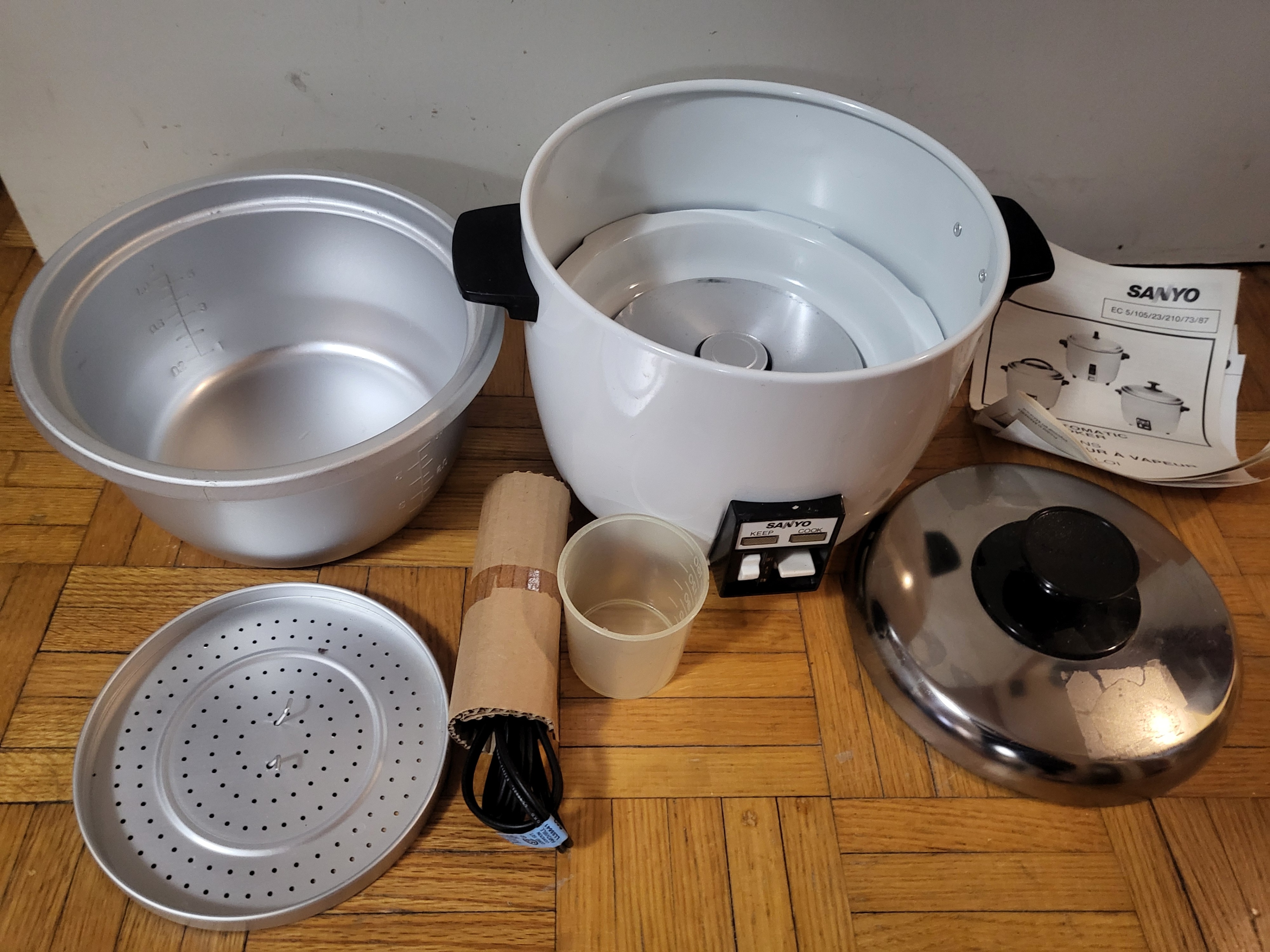 Brand New Sanyo Automatic Rice Cooker/Steamer - photo 4