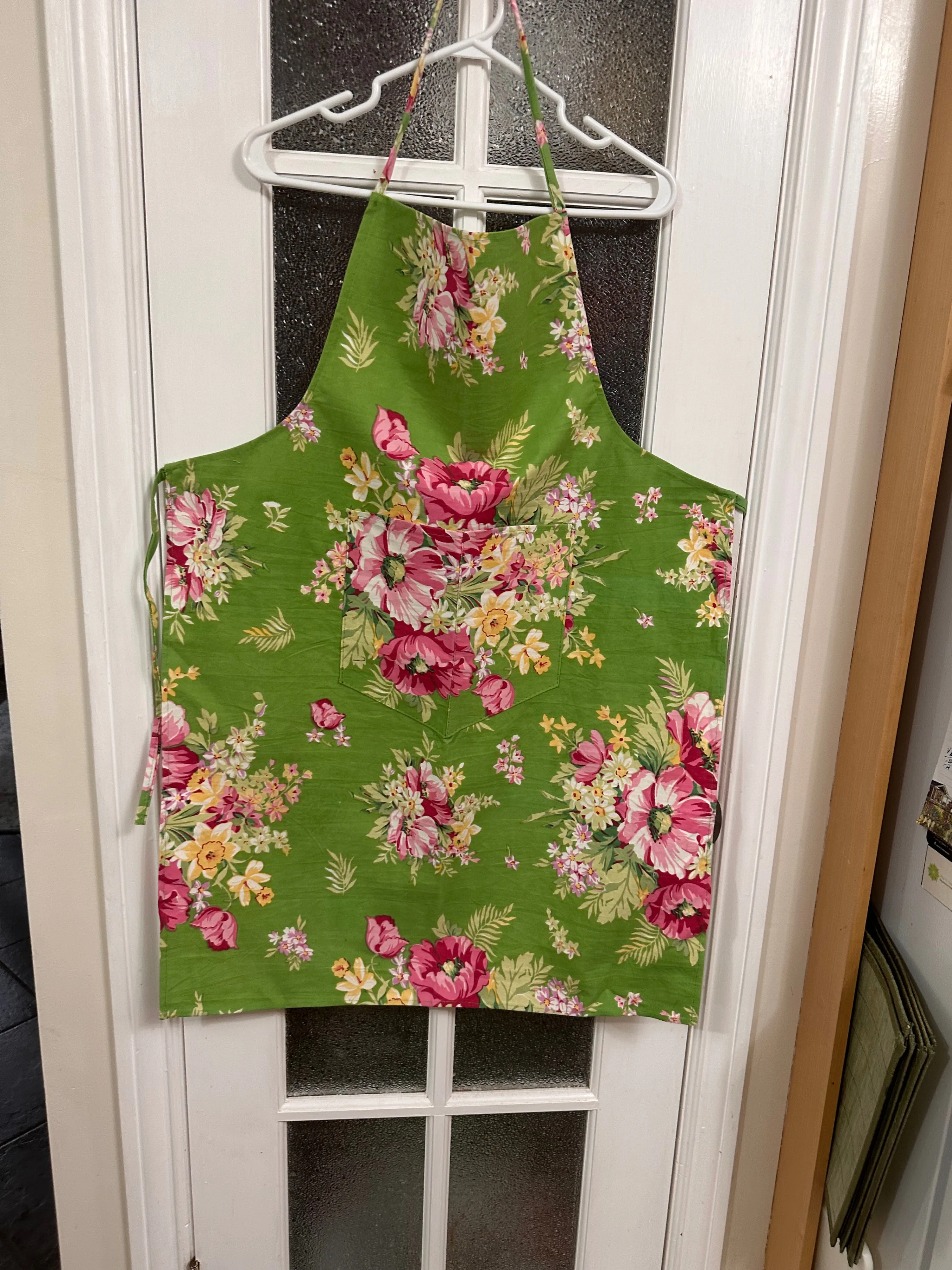 Brand New Premium Cotton Floral Cooking Aprons • 2 Colours