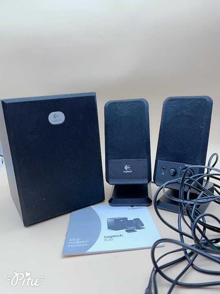 Logitech R-20 Speaker System