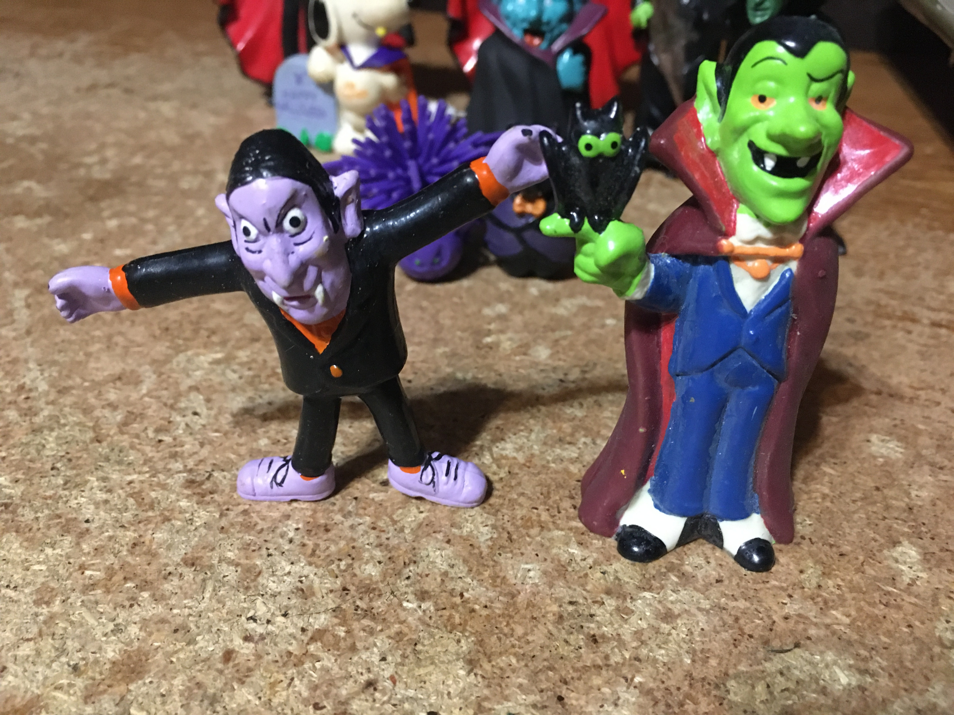 HALLOWEEN FIGURES LOT PVC DRACULA VAMPIRE WITCH SNOOPY FIGURES - photo 5