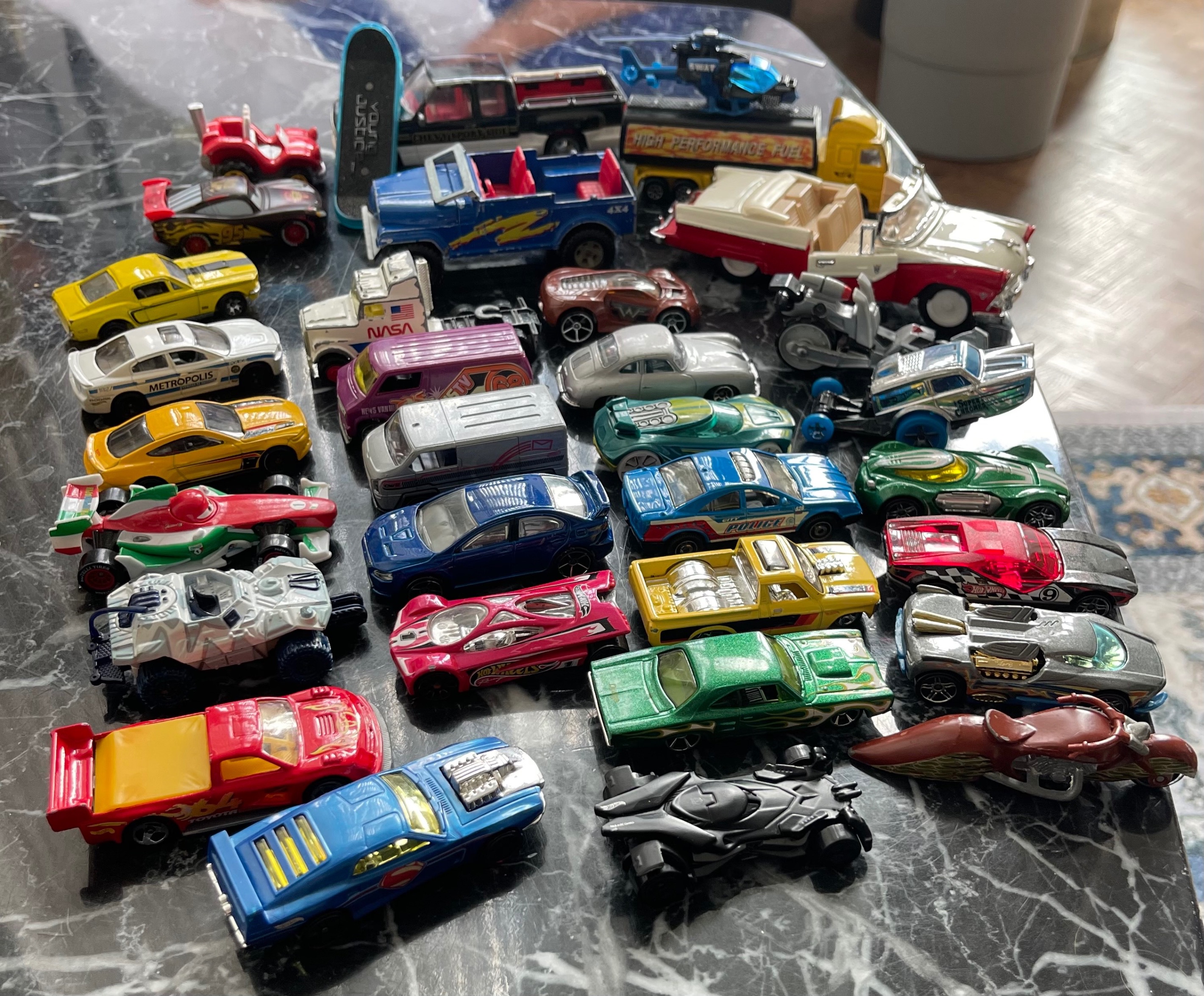 30+ Piece Toy Car & Vehicle Bundle / Lot - photo 2