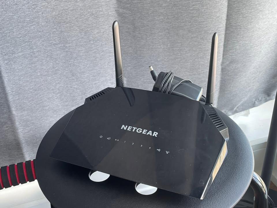 NETGEAR AC1200 Smart WiFi Router