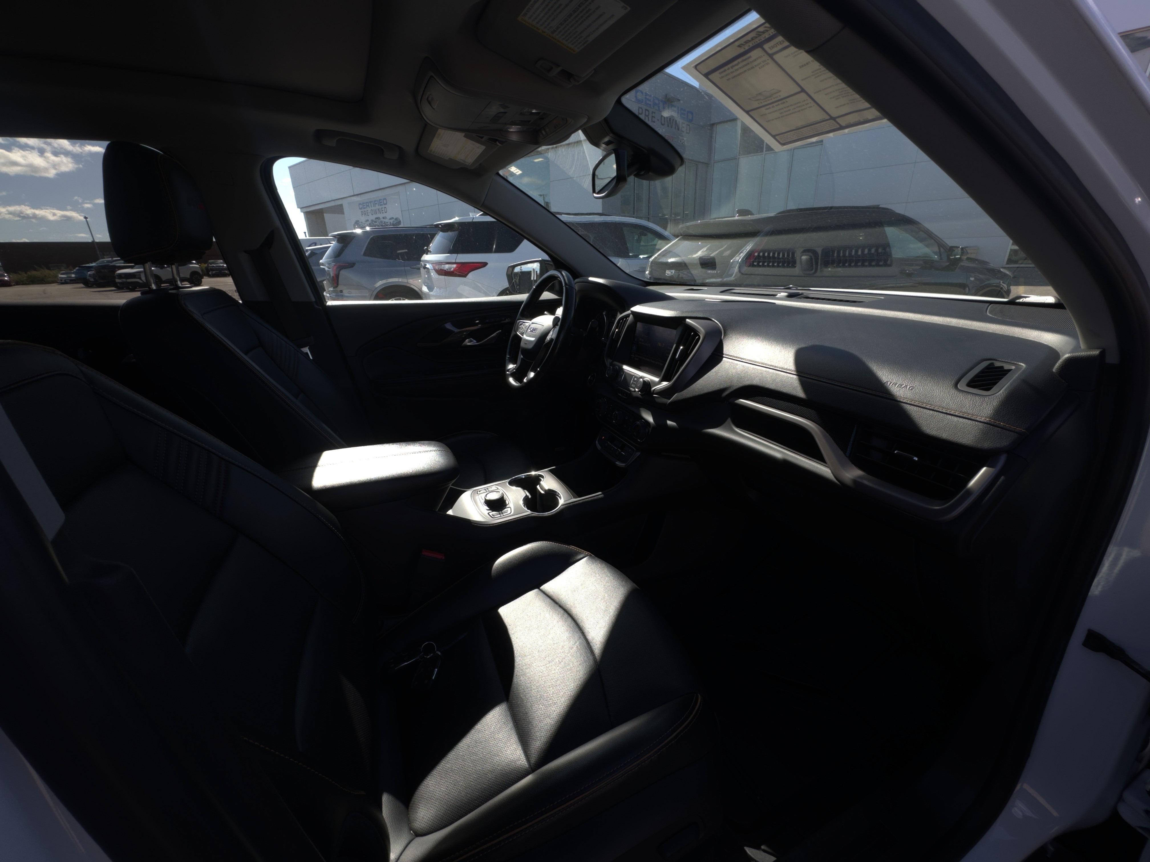 USED 2022 GMC TERRAIN AT4 - photo 4