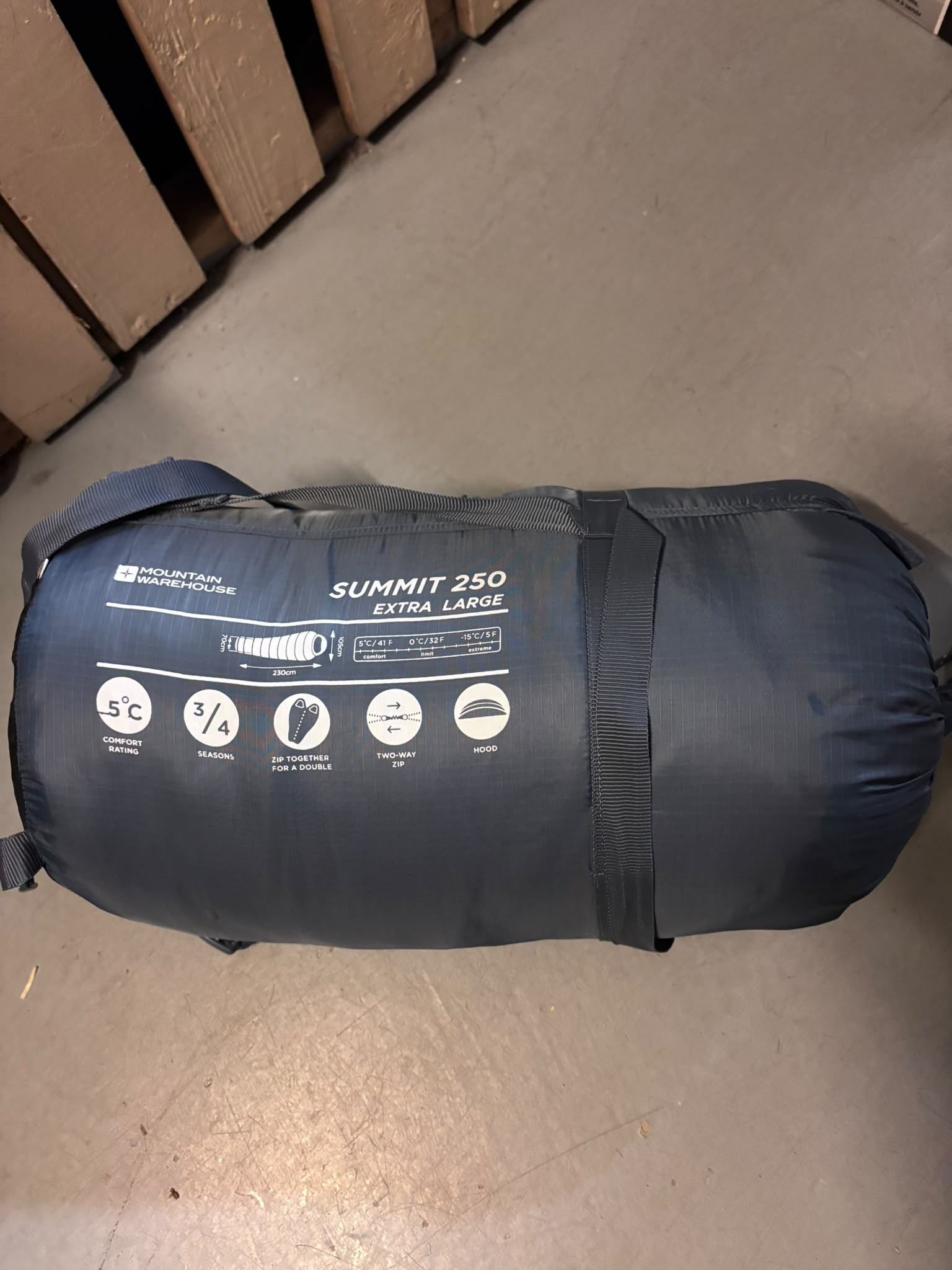 Mountain Warehouse Summit 250 Extra Large Sleeping Bag