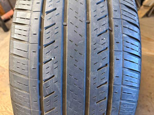 1 X single 255/40/21 M+S Goodyear Assurance Rangemax with 50% - photo 2